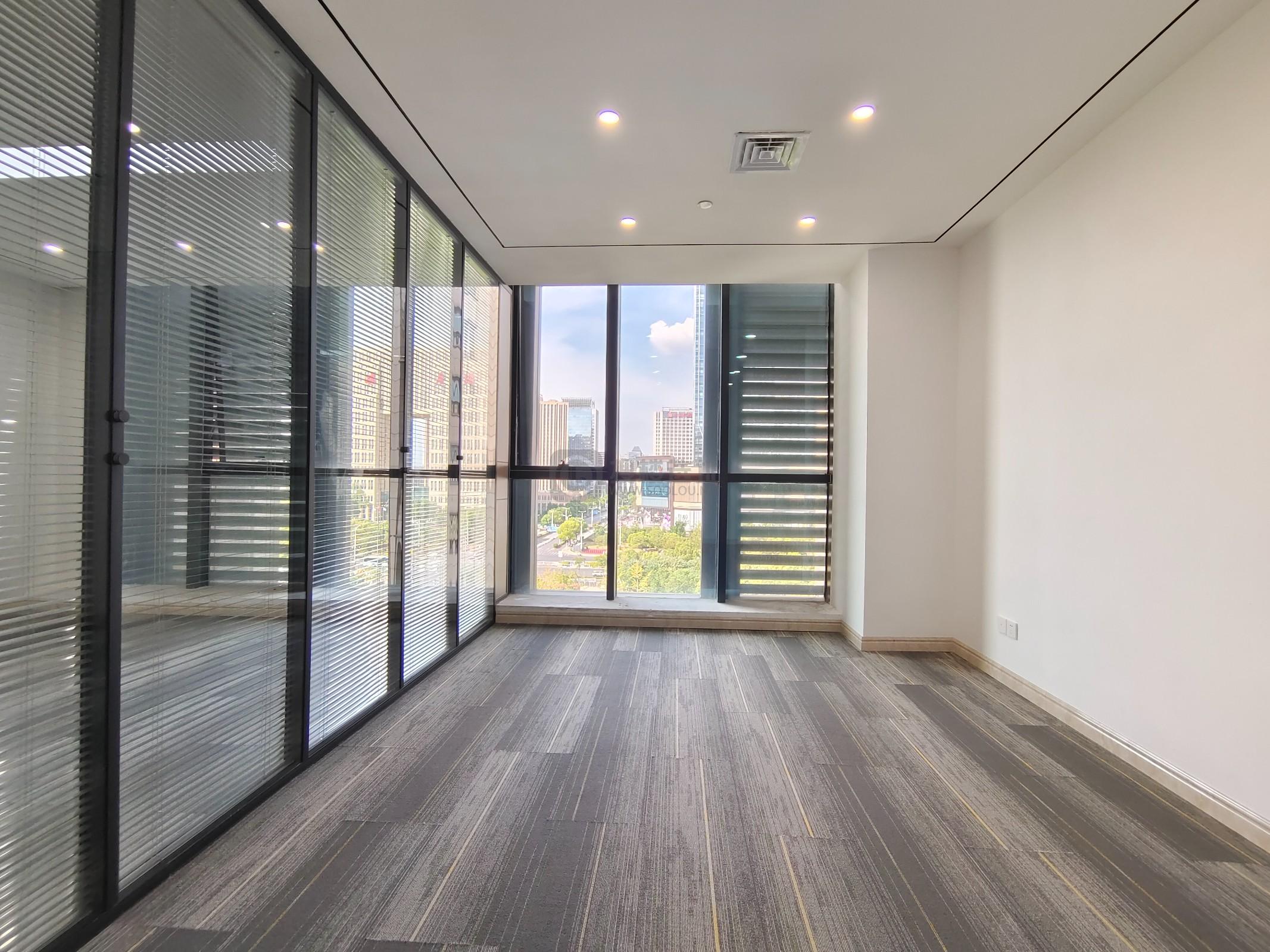 江苏省建大厦面积220平