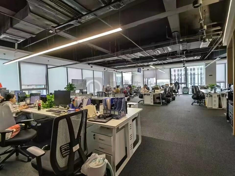 世茂城品面积1700平