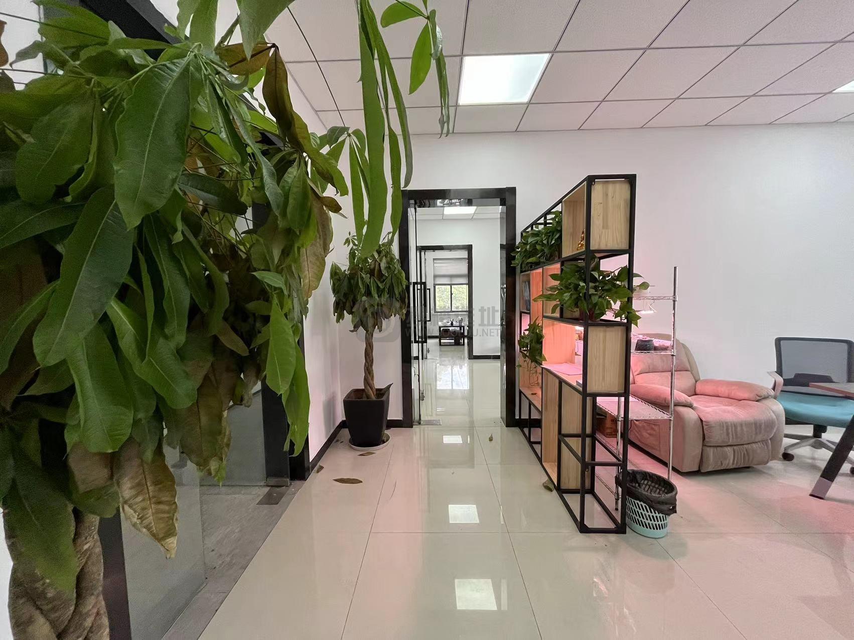 秣陵九车间面积130平