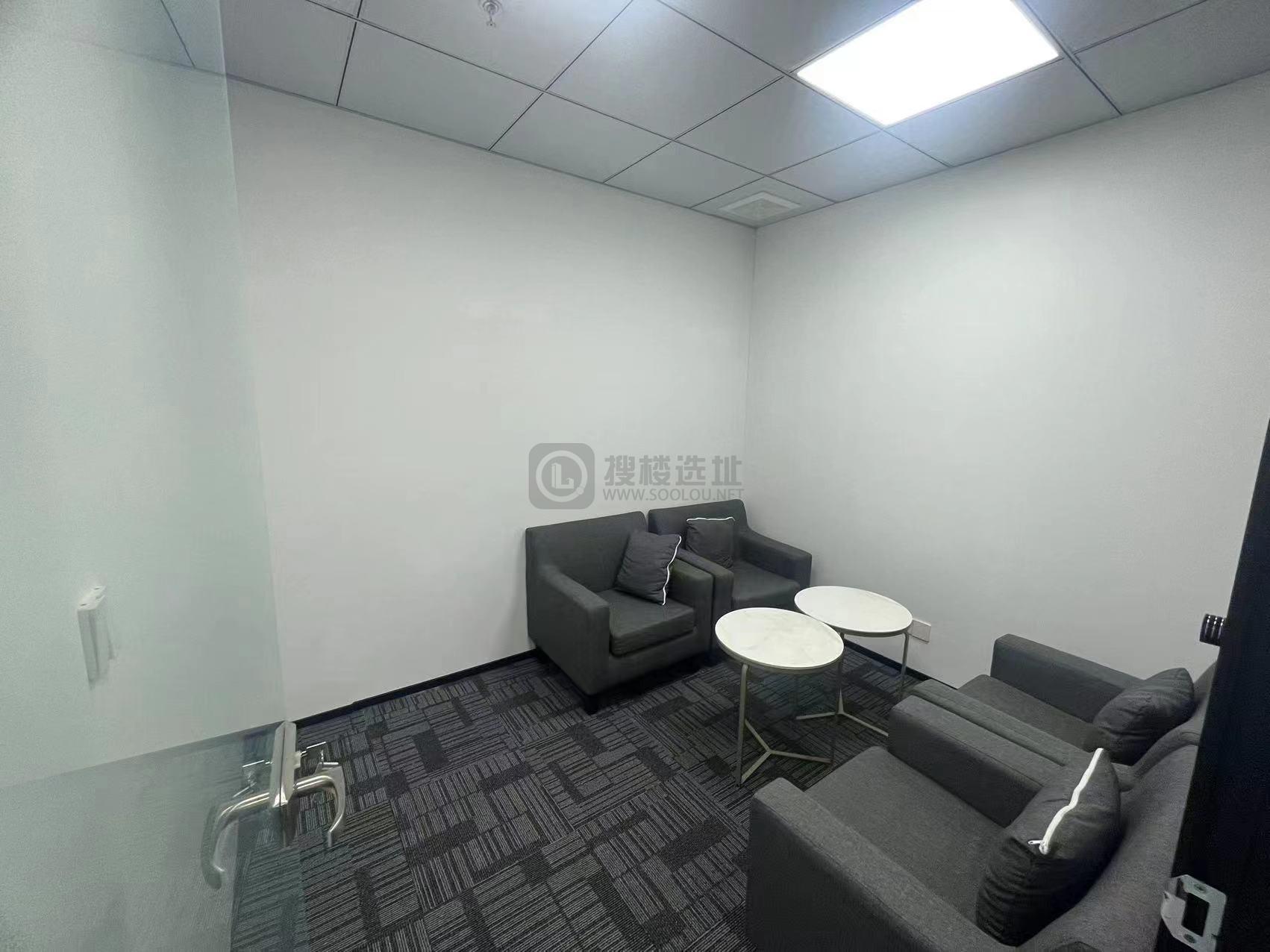 保利中心面积163平