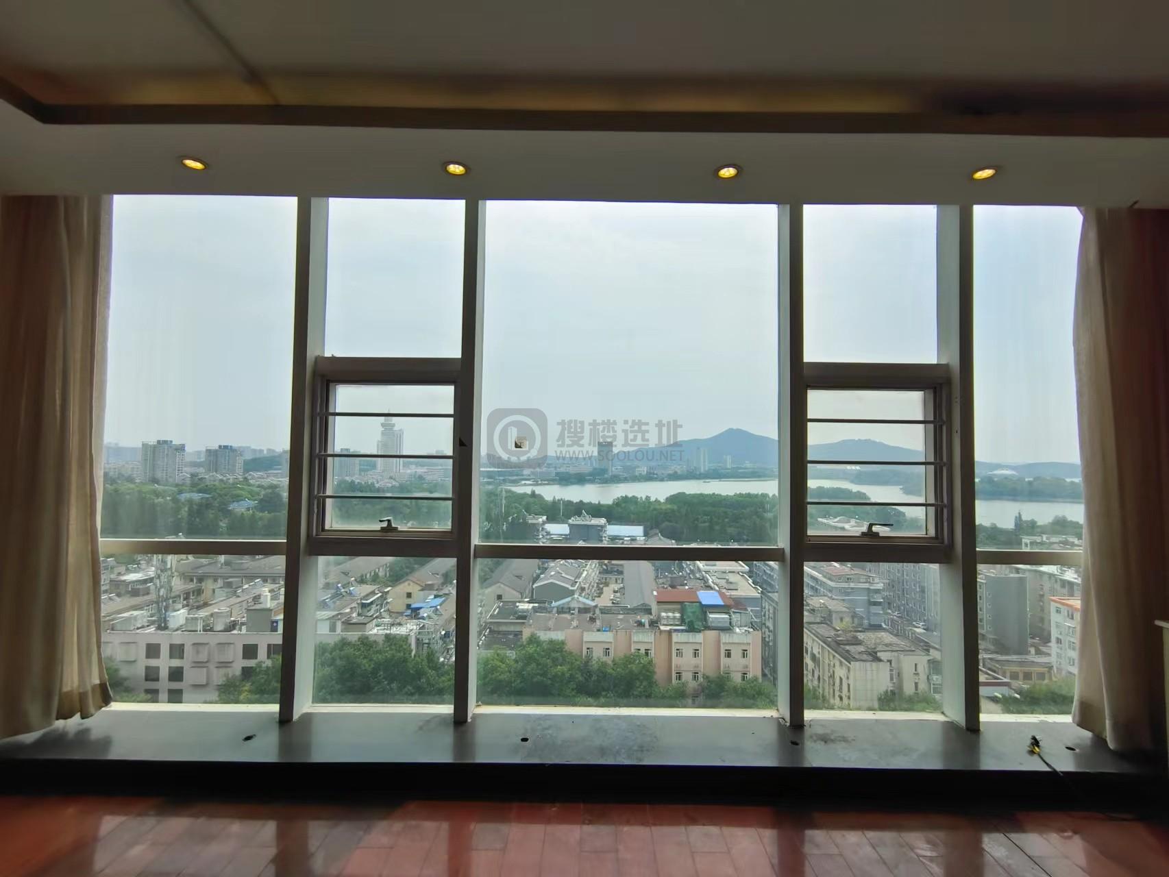 凤凰国际大厦面积200平