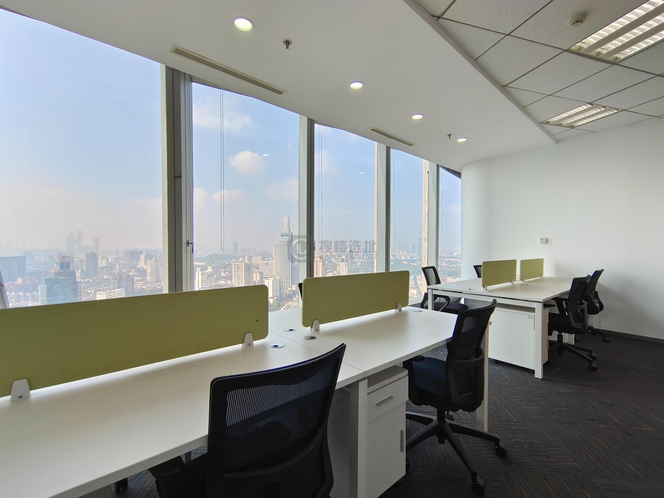 紫峰大厦面积500平