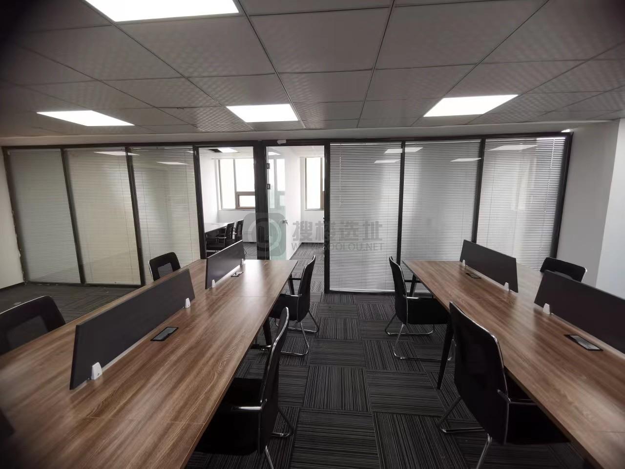 华泰证券大厦面积133平