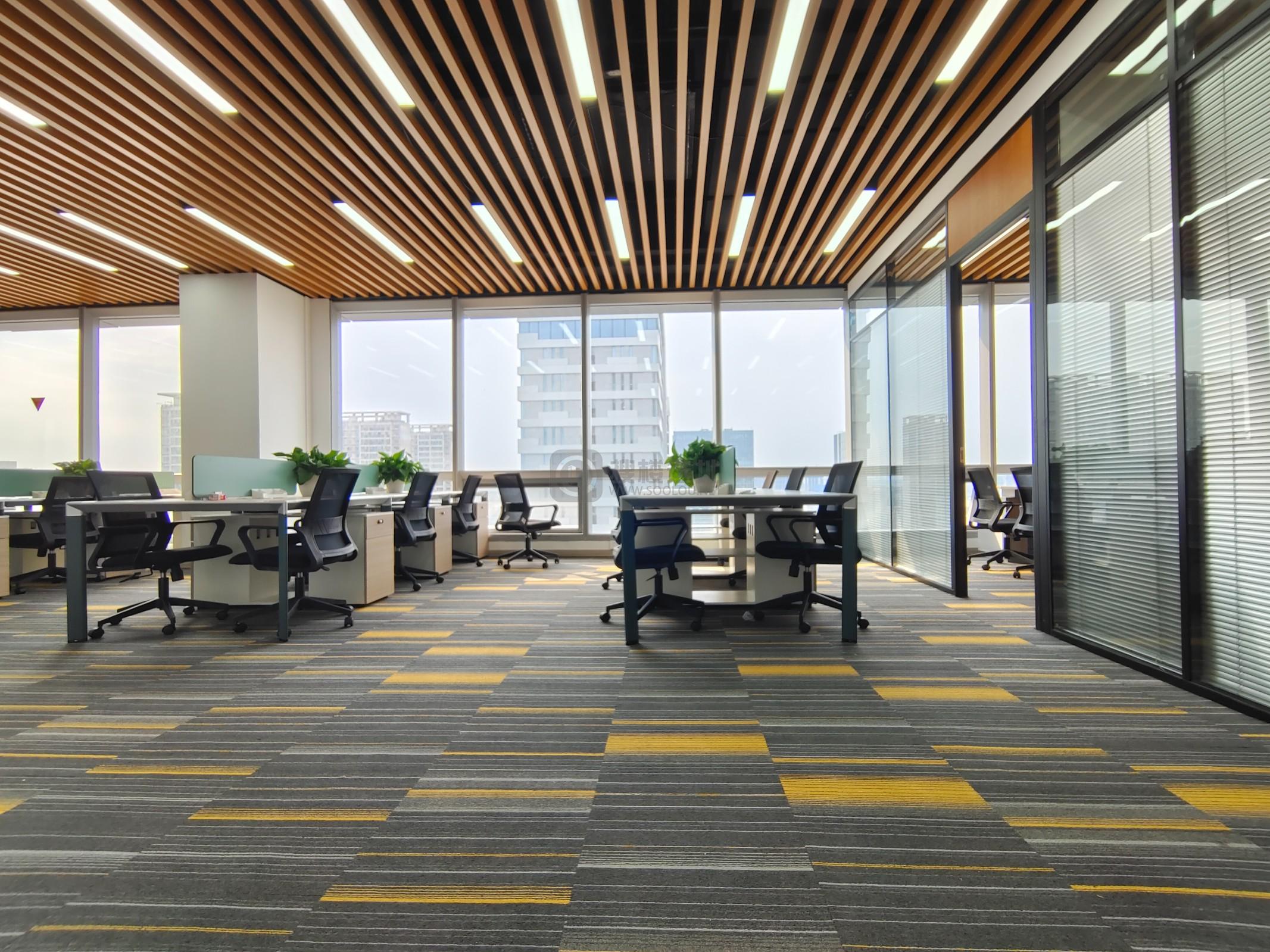 万科都荟天地面积324平