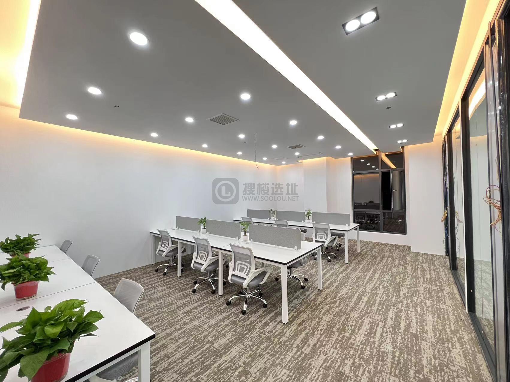 中海龙湾财富中心面积158平