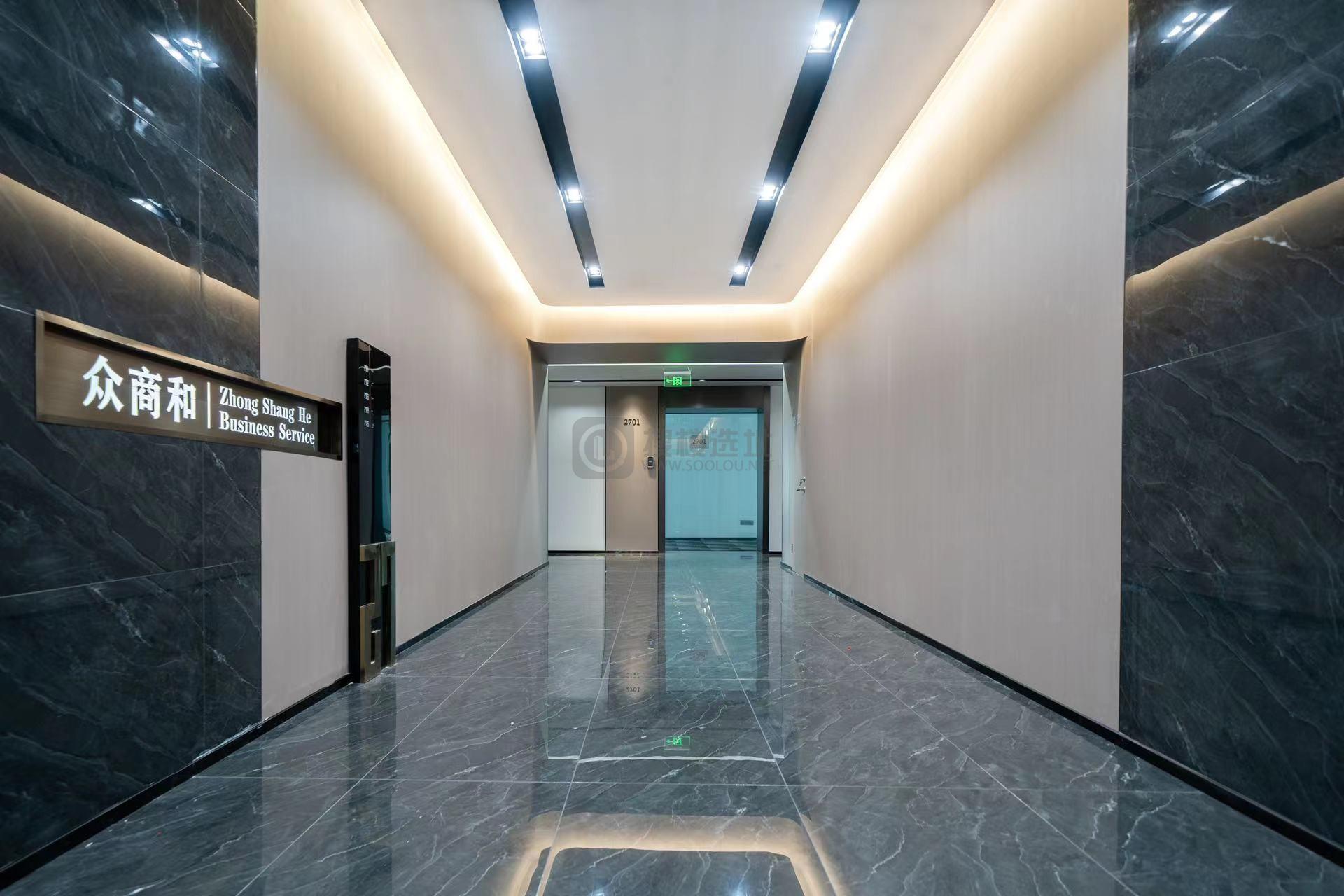 新世纪广场面积375平