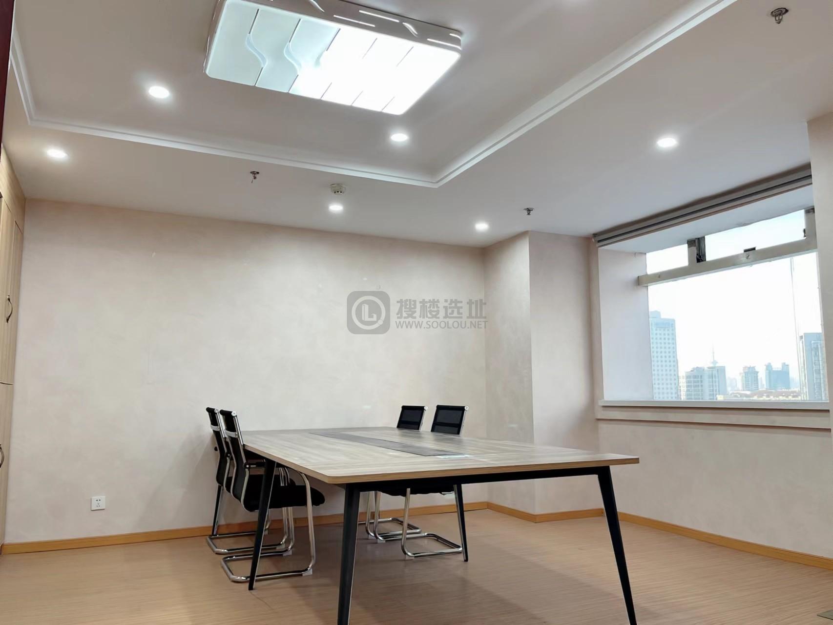 金鹰国际商城面积173平