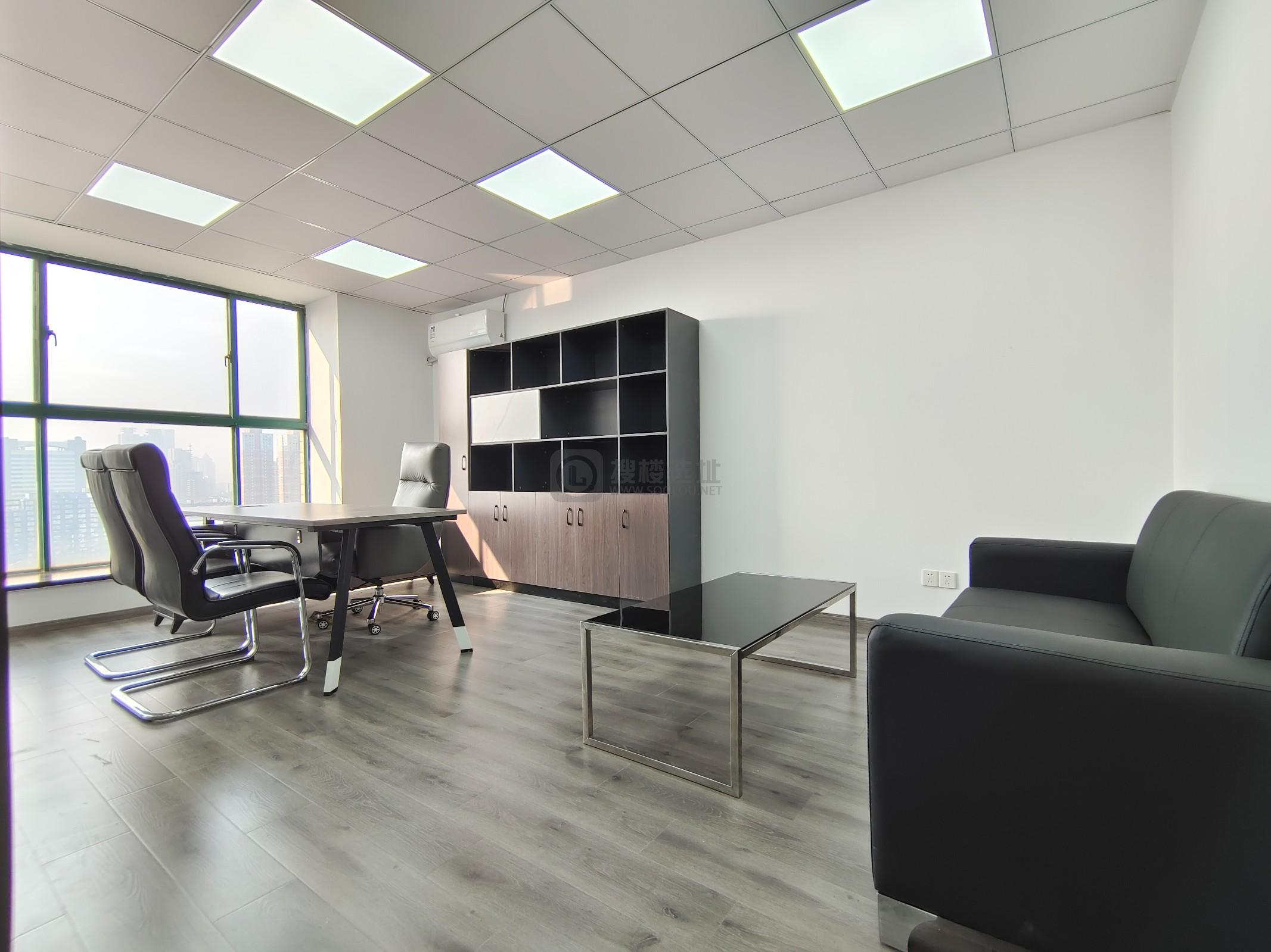 日月大厦面积196平