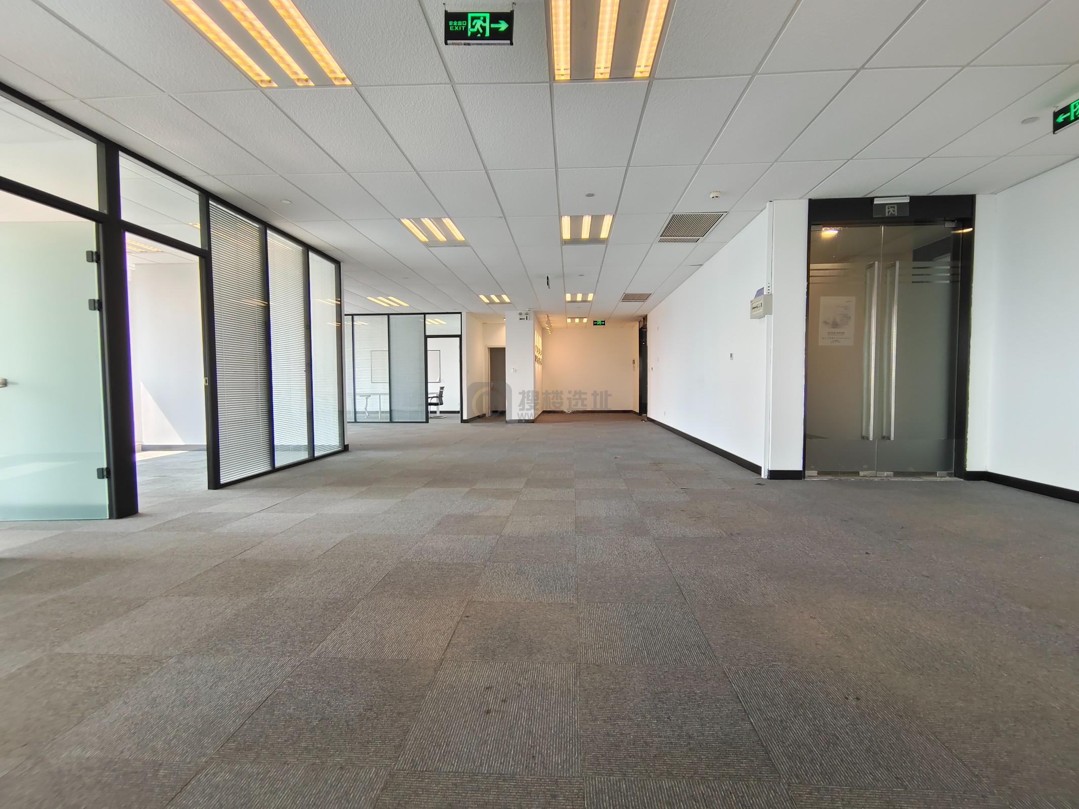 中海广场面积320平