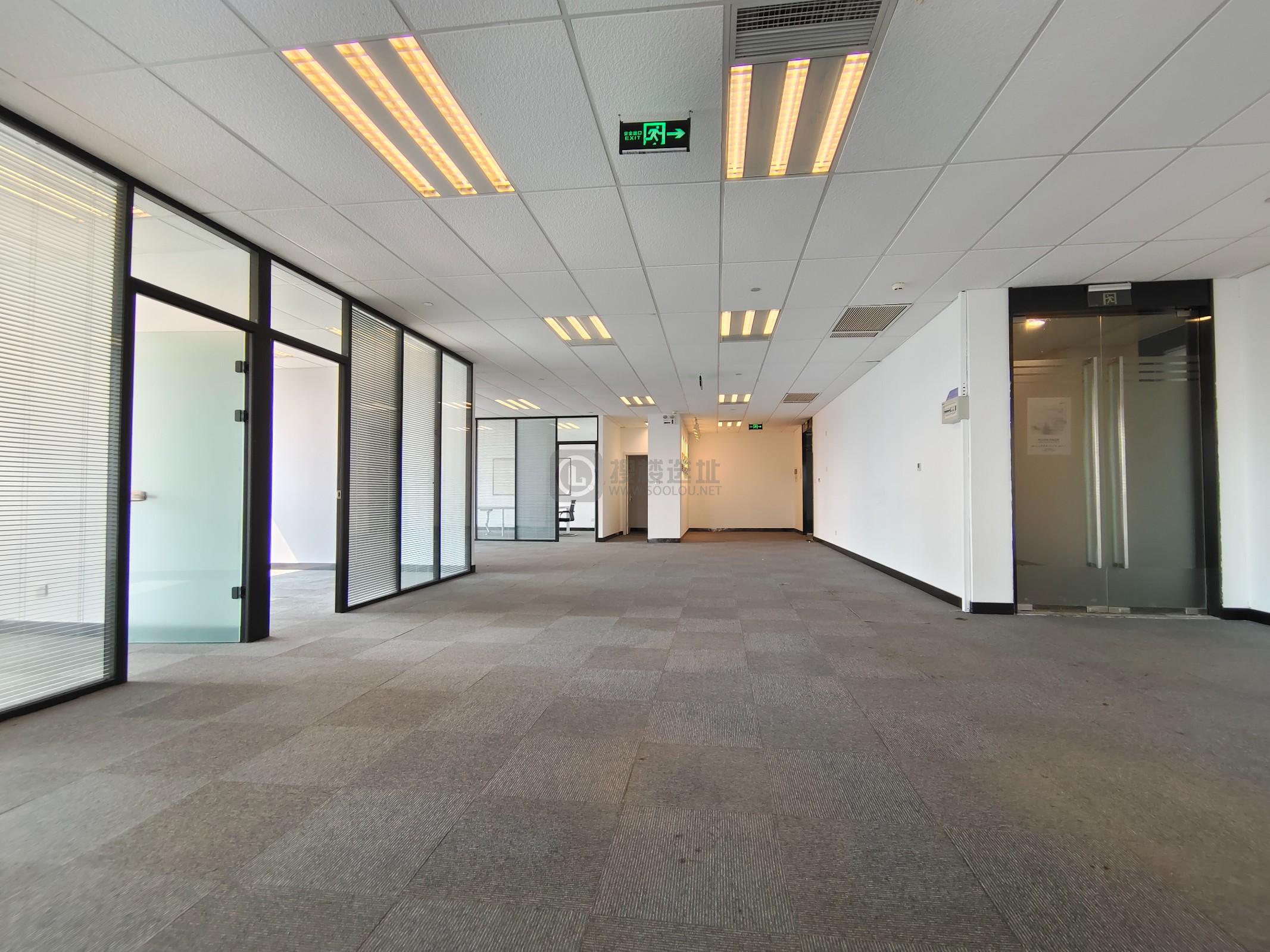 中海广场面积320平