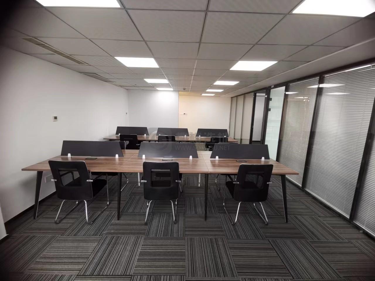 华泰证券大厦面积133平