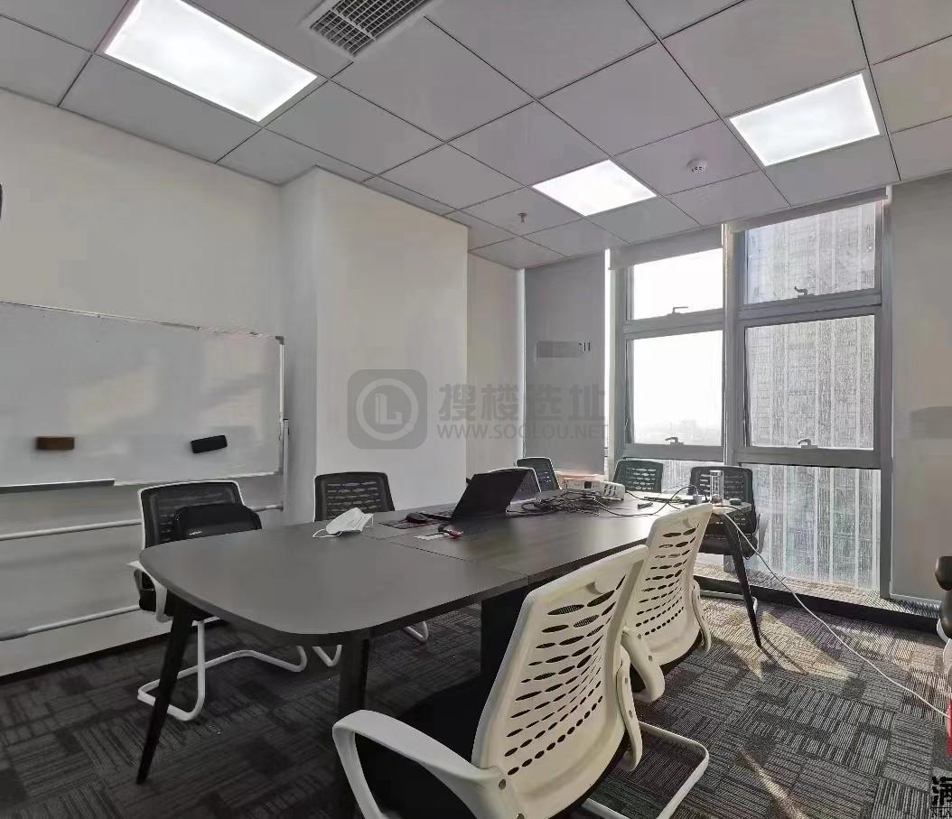 保利中心面积163平