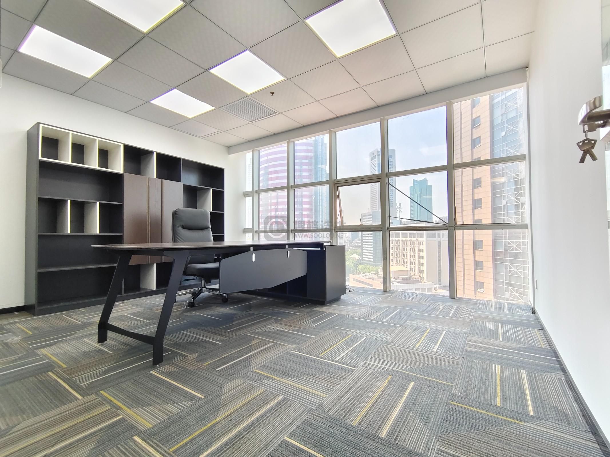 隆盛大厦面积250平