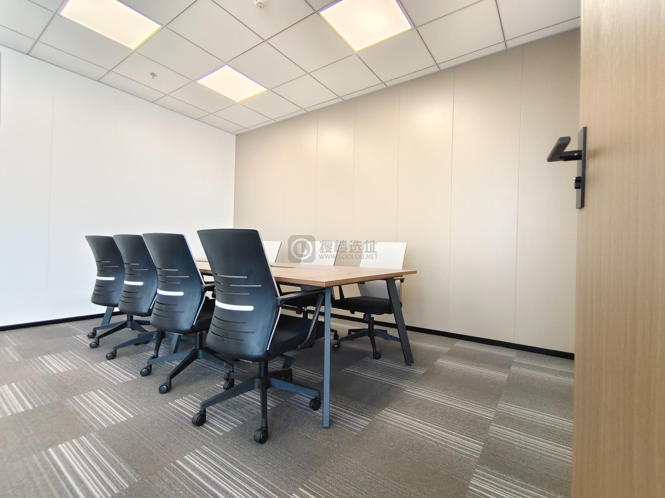 南京国际金融中心面积165平