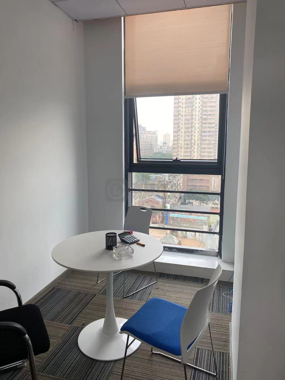 凤凰和睿大厦面积120平