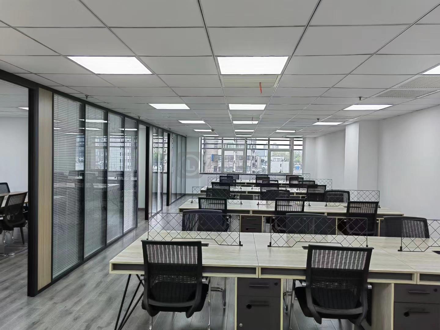 城开国际大厦面积206平