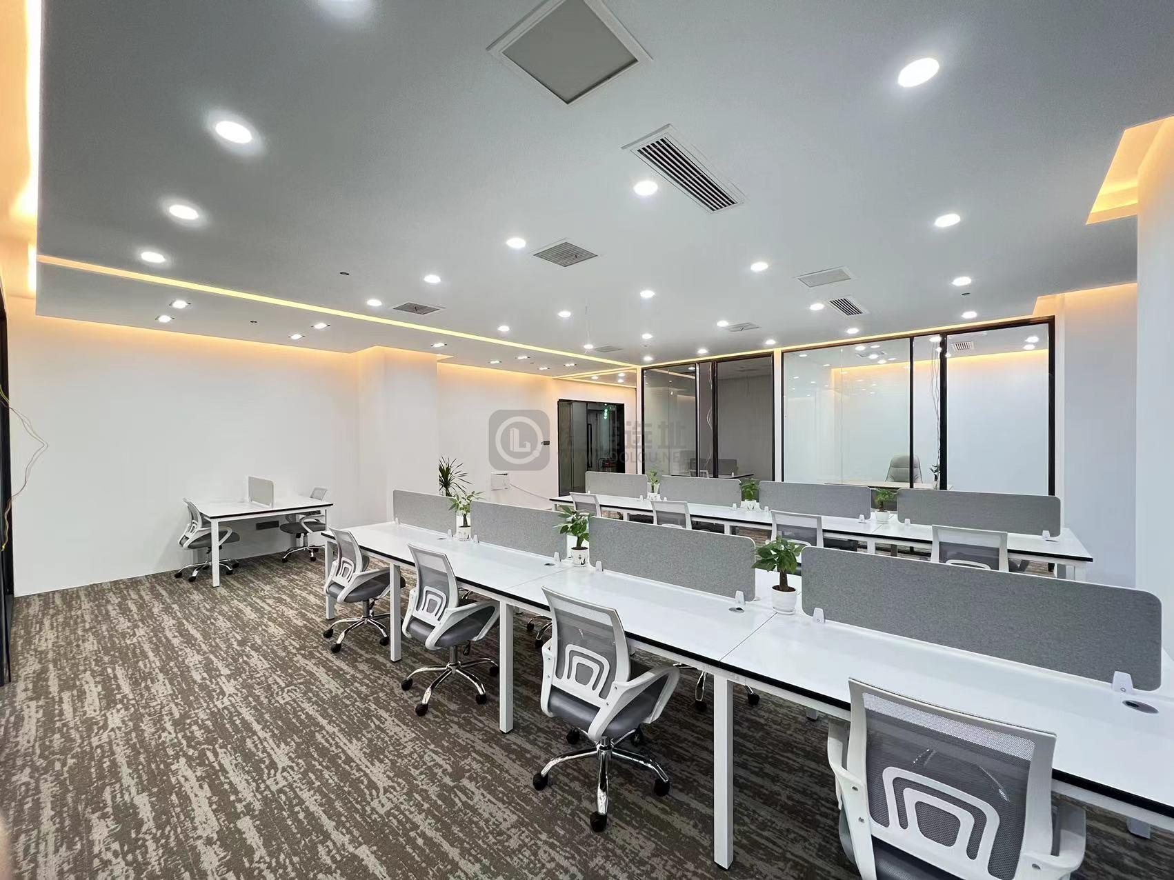 中海龙湾财富中心面积216平