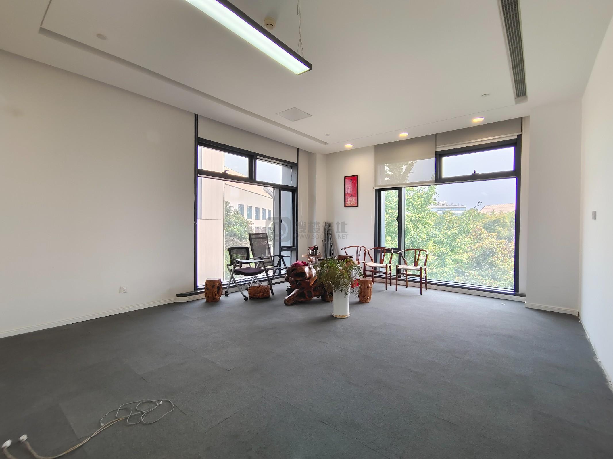 紫东国际创意园面积700平