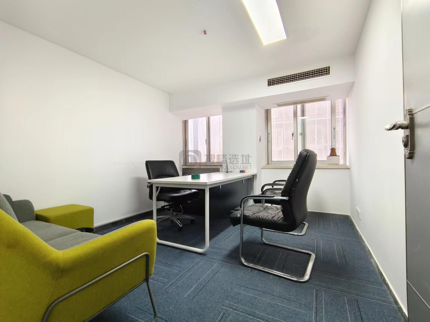 长发中心（CFC）面积330平