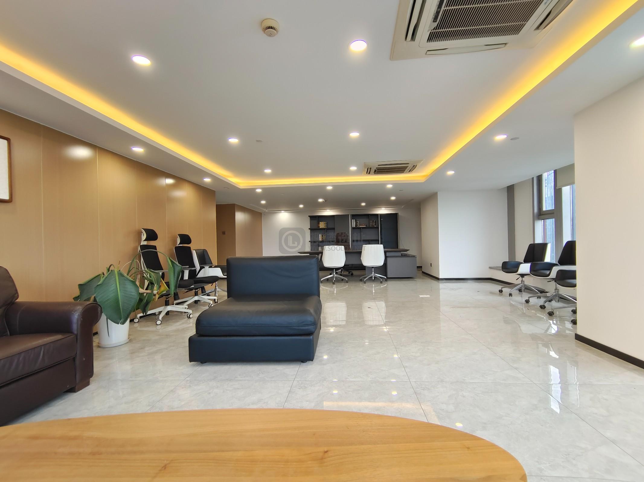 九龙湖企业总部园面积1036平