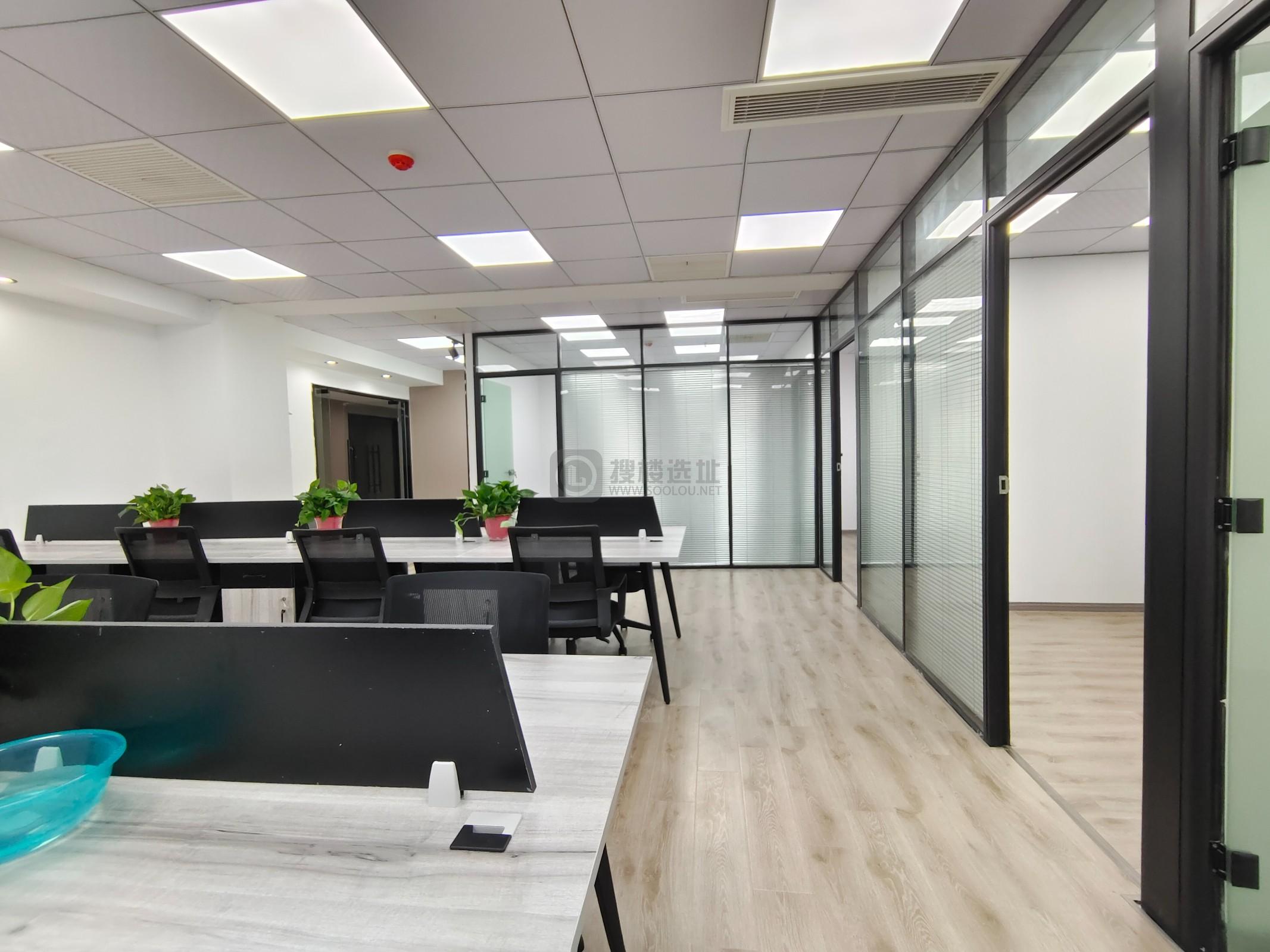 金陵御景园商务大厦面积150平