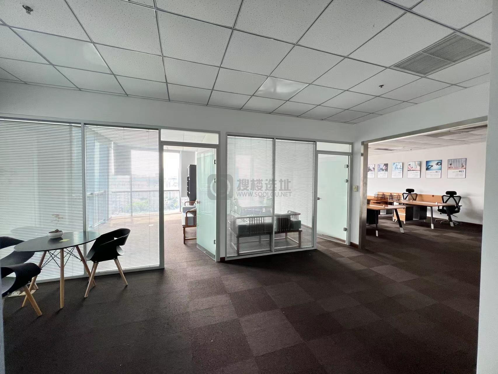 新地中心面积347平