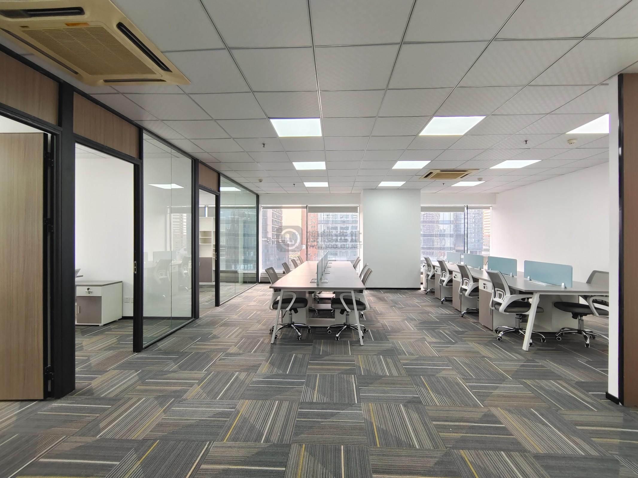 商茂世纪广场面积202平