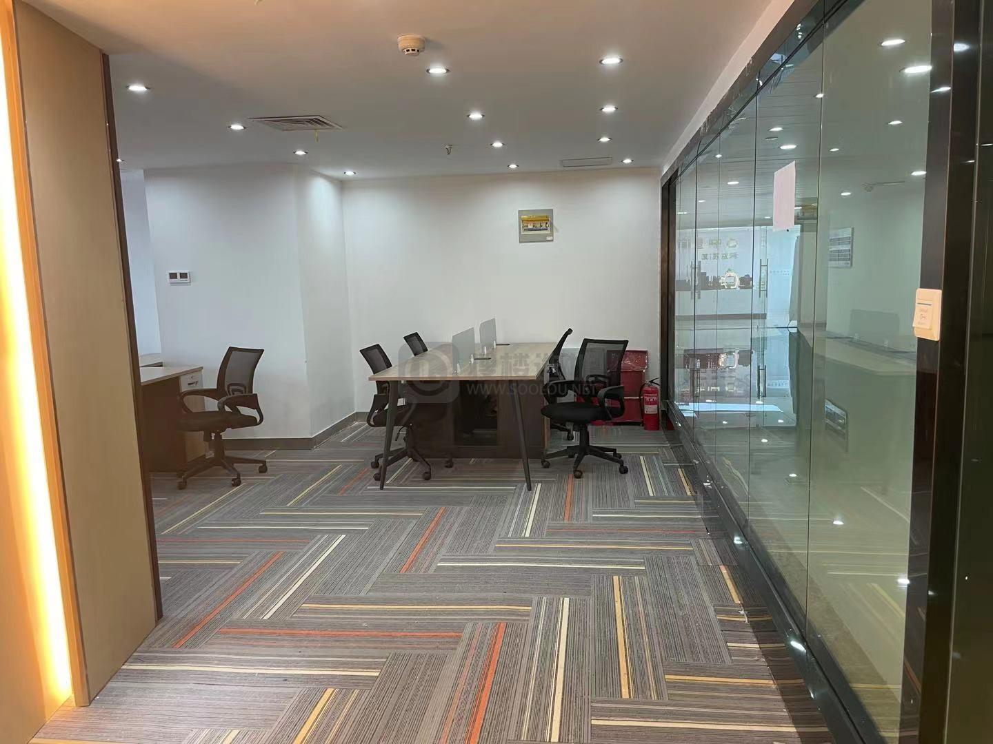 友谊广场面积206平