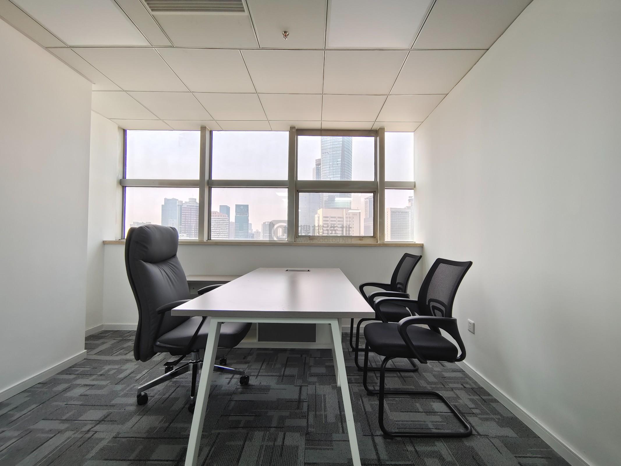 长江贸易大厦面积100平