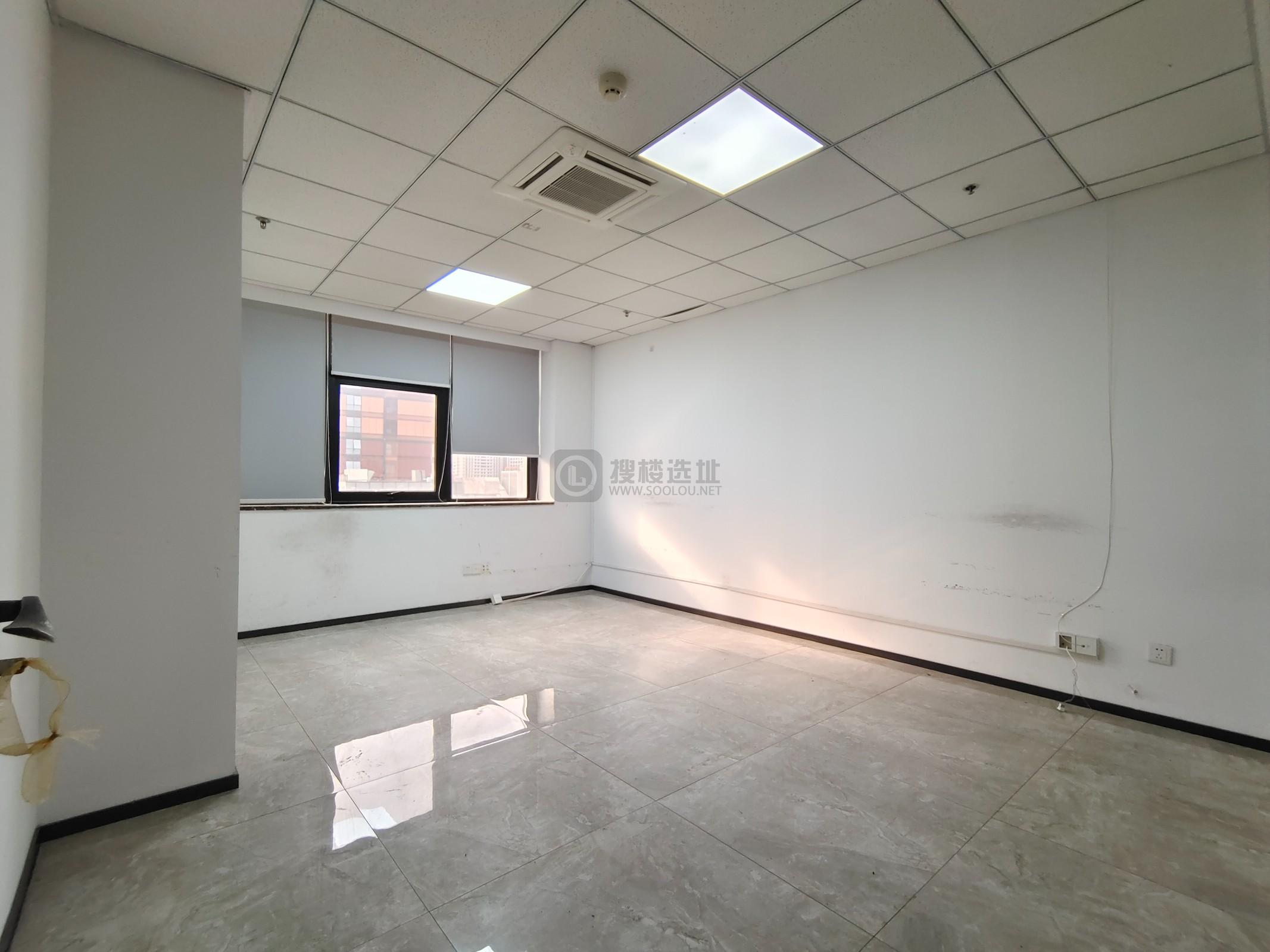 九龙湖企业总部园面积900平