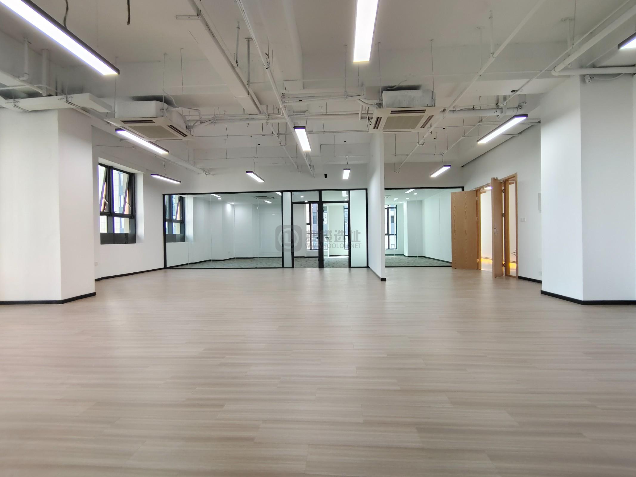 江苏省建大厦面积300平