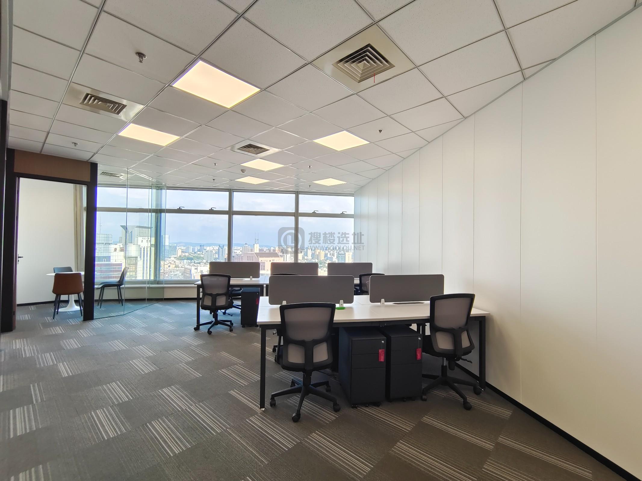 南京国际金融中心面积165平