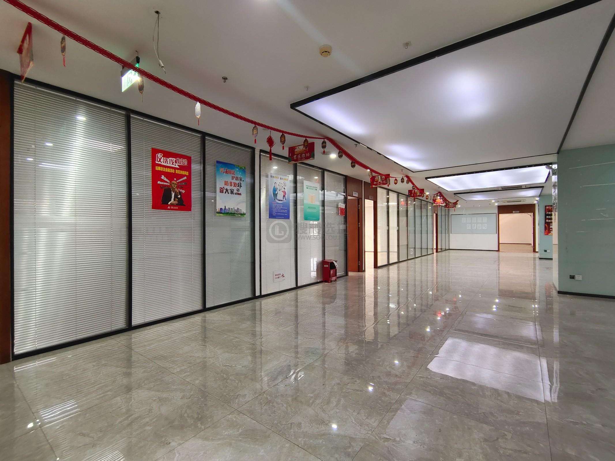 九龙湖企业总部园面积900平