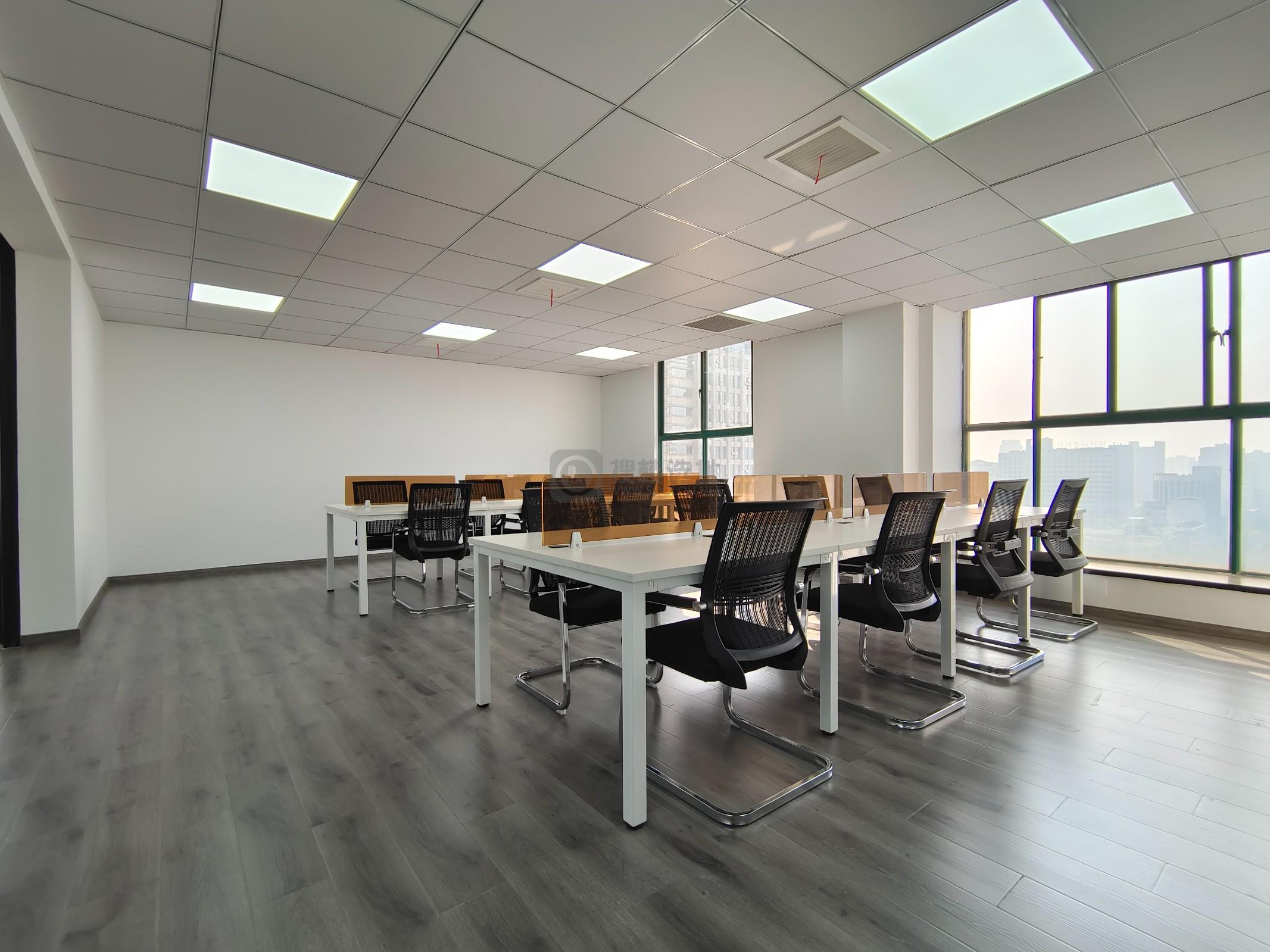 日月大厦面积196平