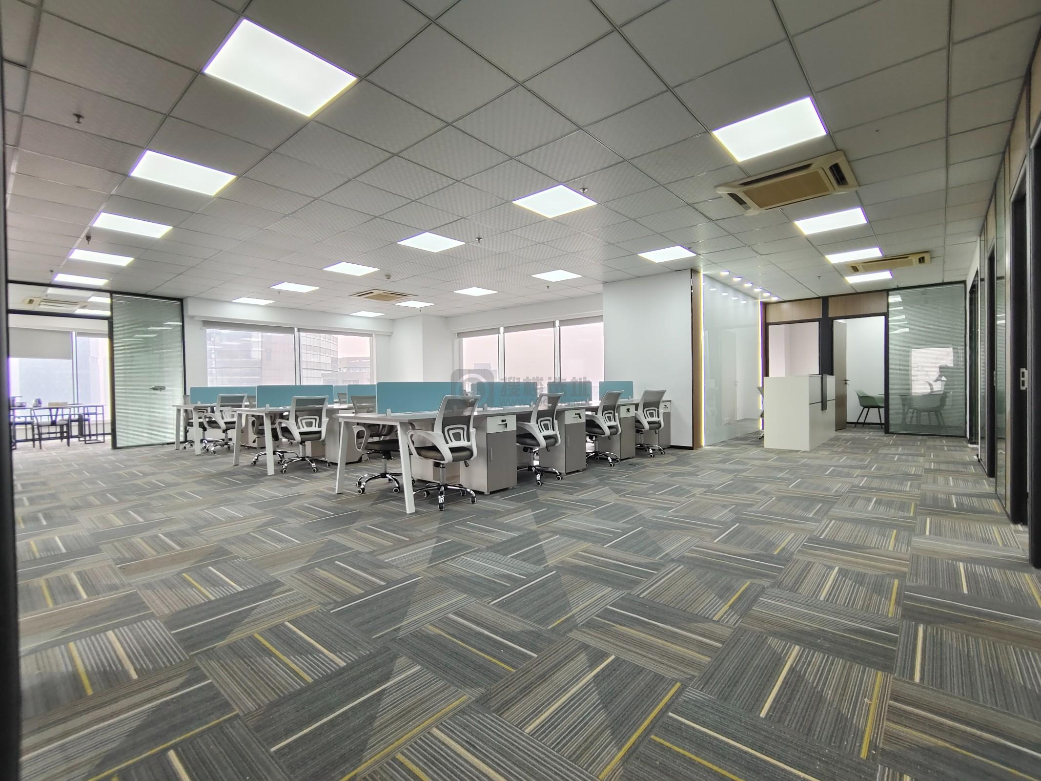 商茂世纪广场面积370平