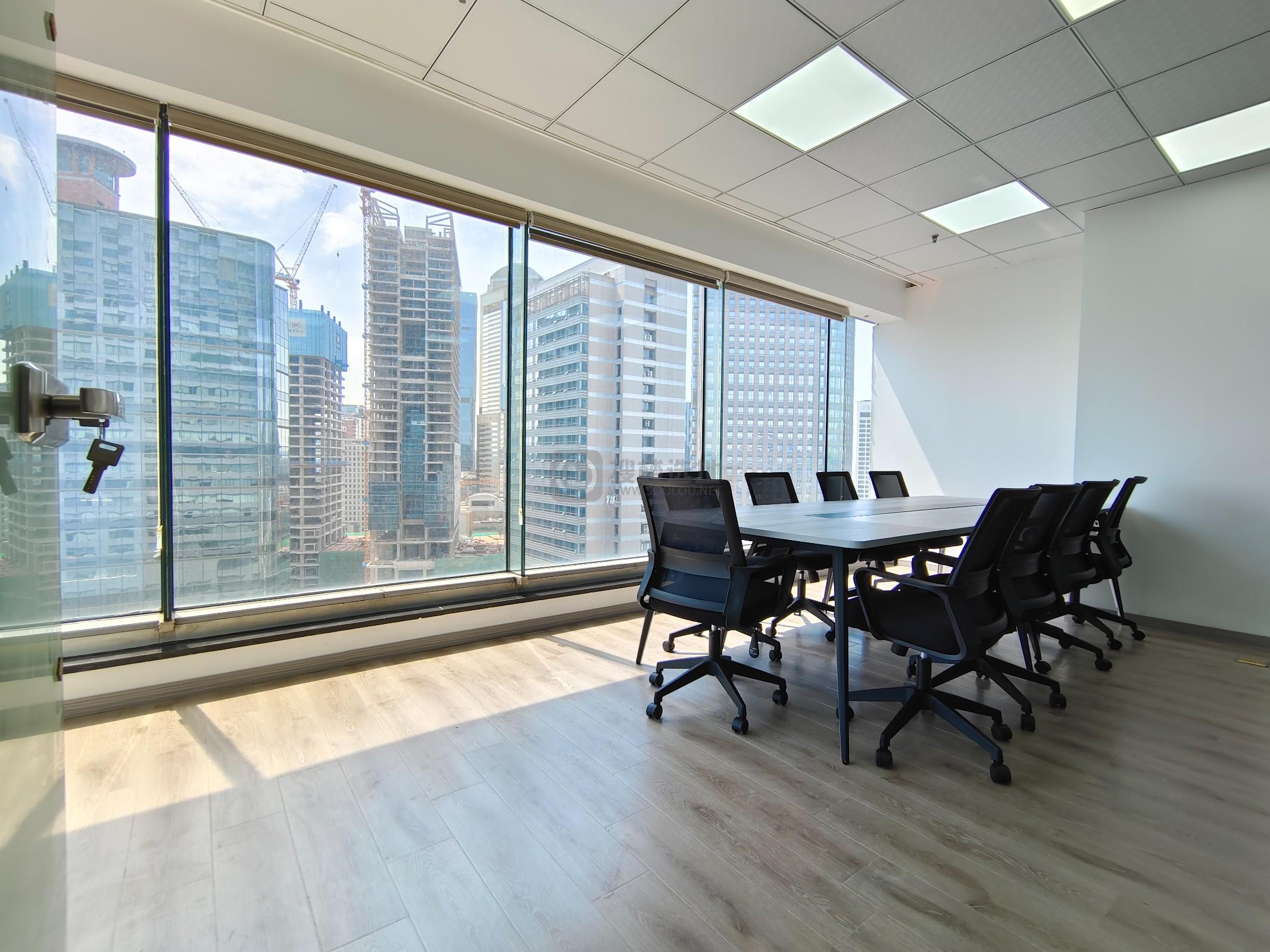 商茂世纪广场面积318平