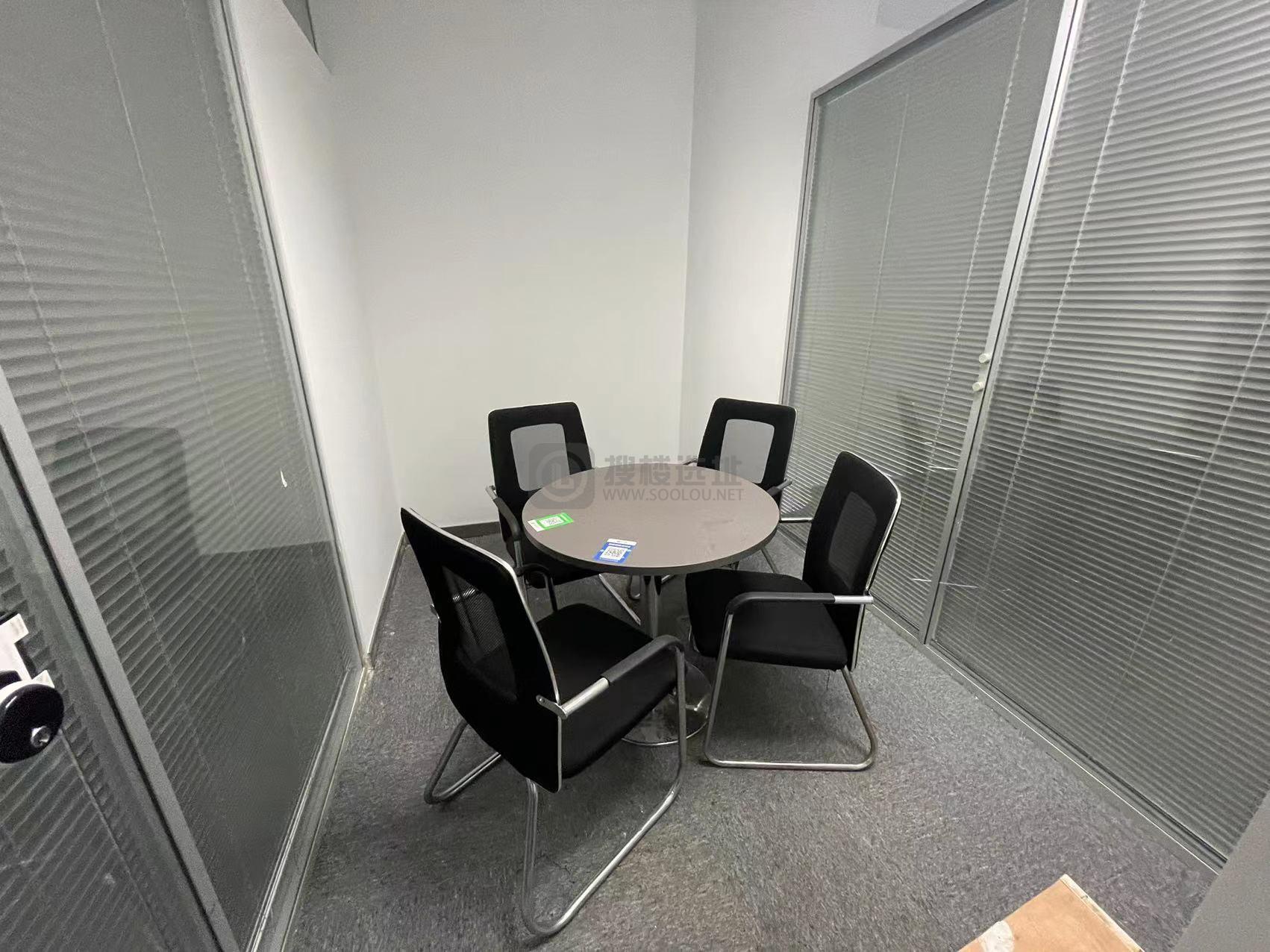 云峰大厦面积373平