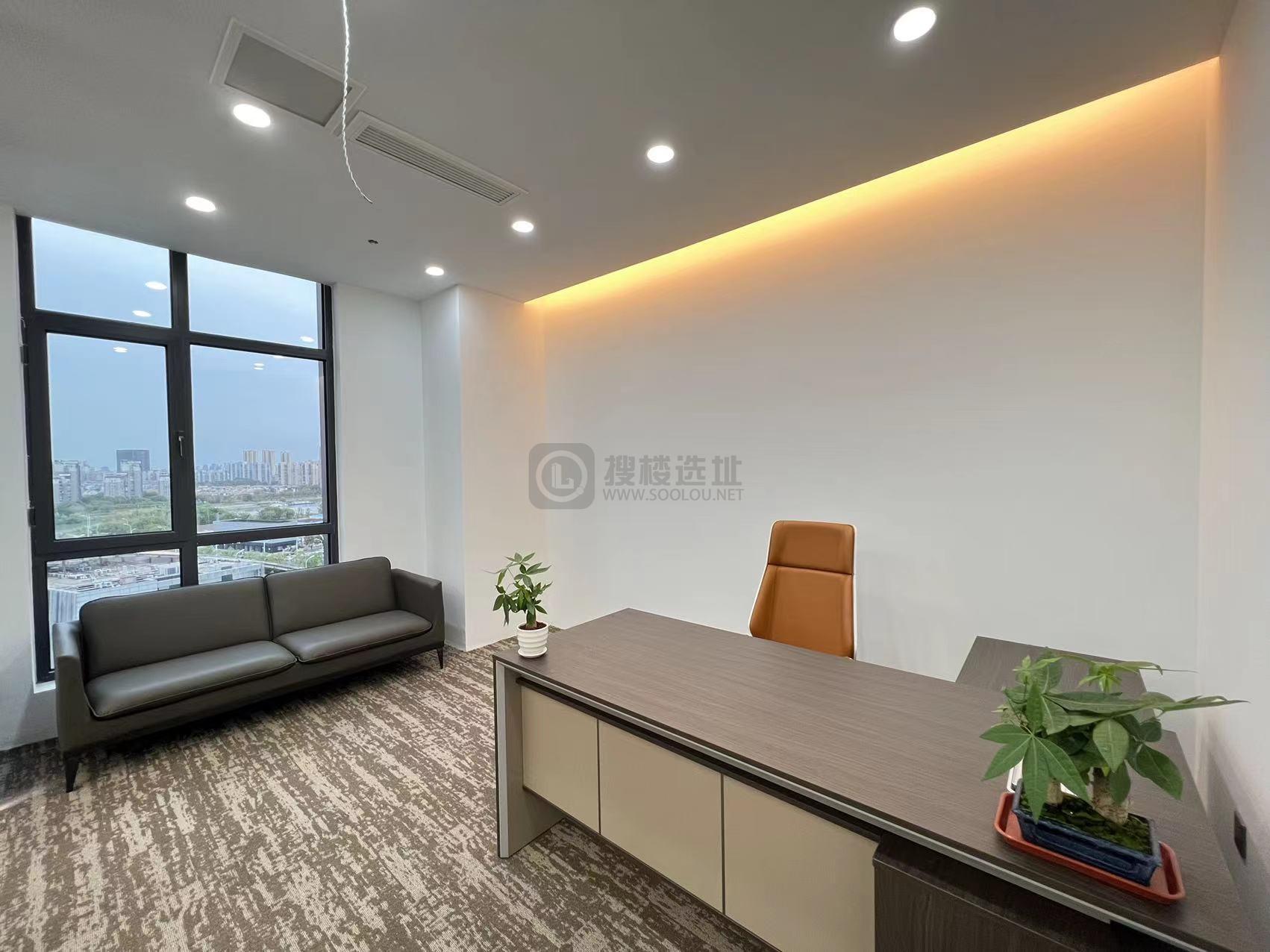 中海龙湾财富中心面积118平