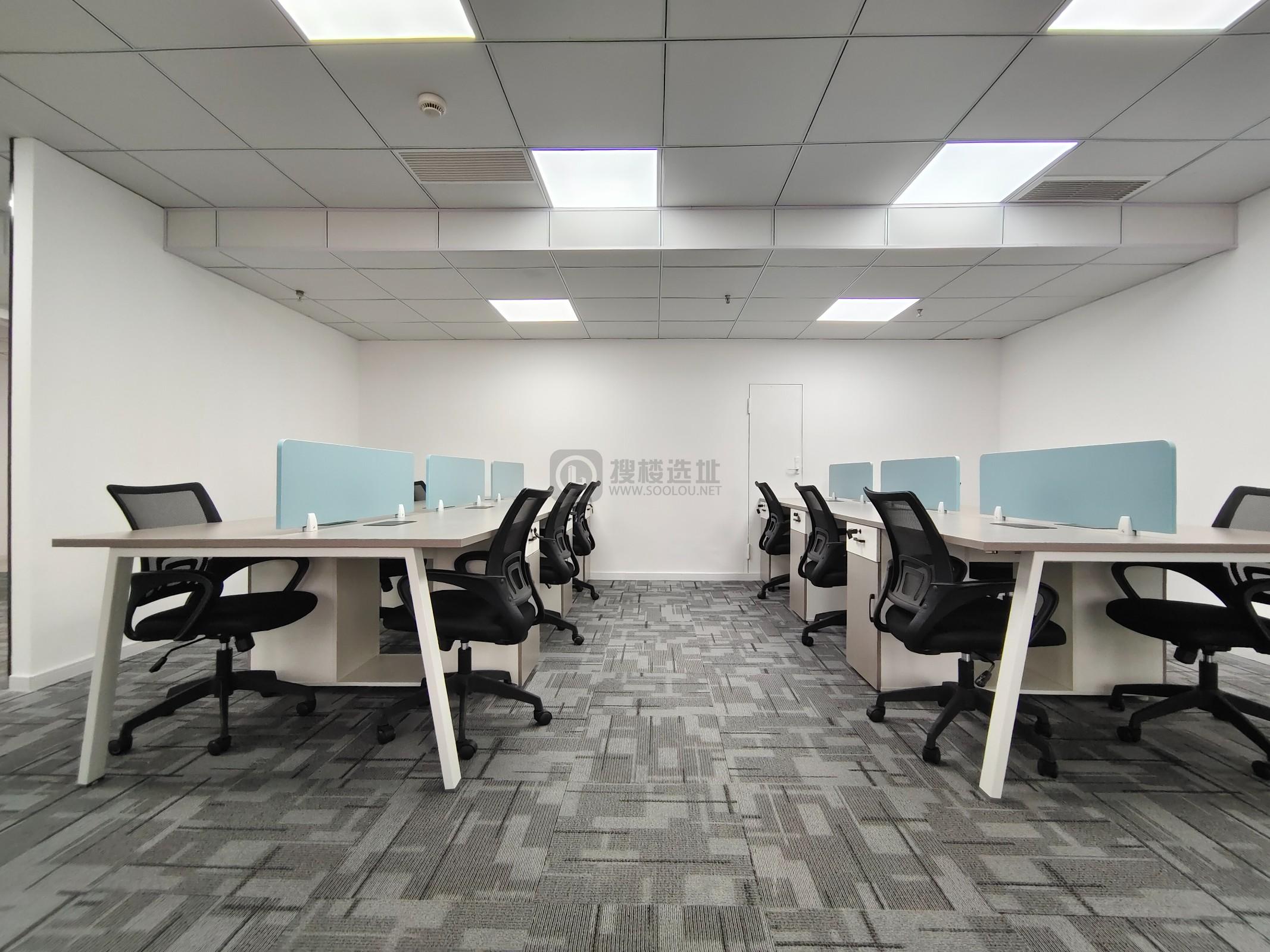 长江贸易大厦面积100平