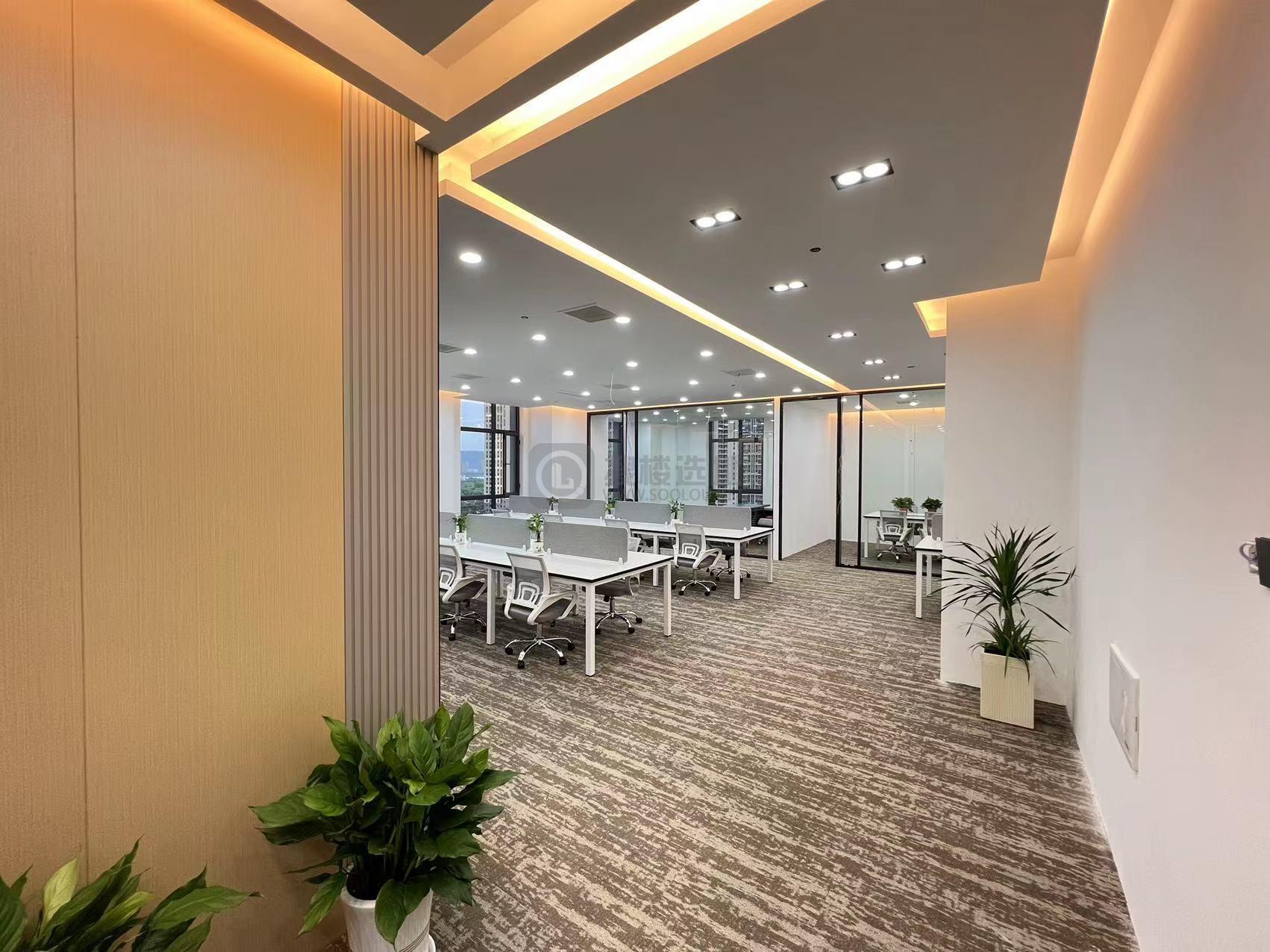 中海龙湾财富中心面积216平