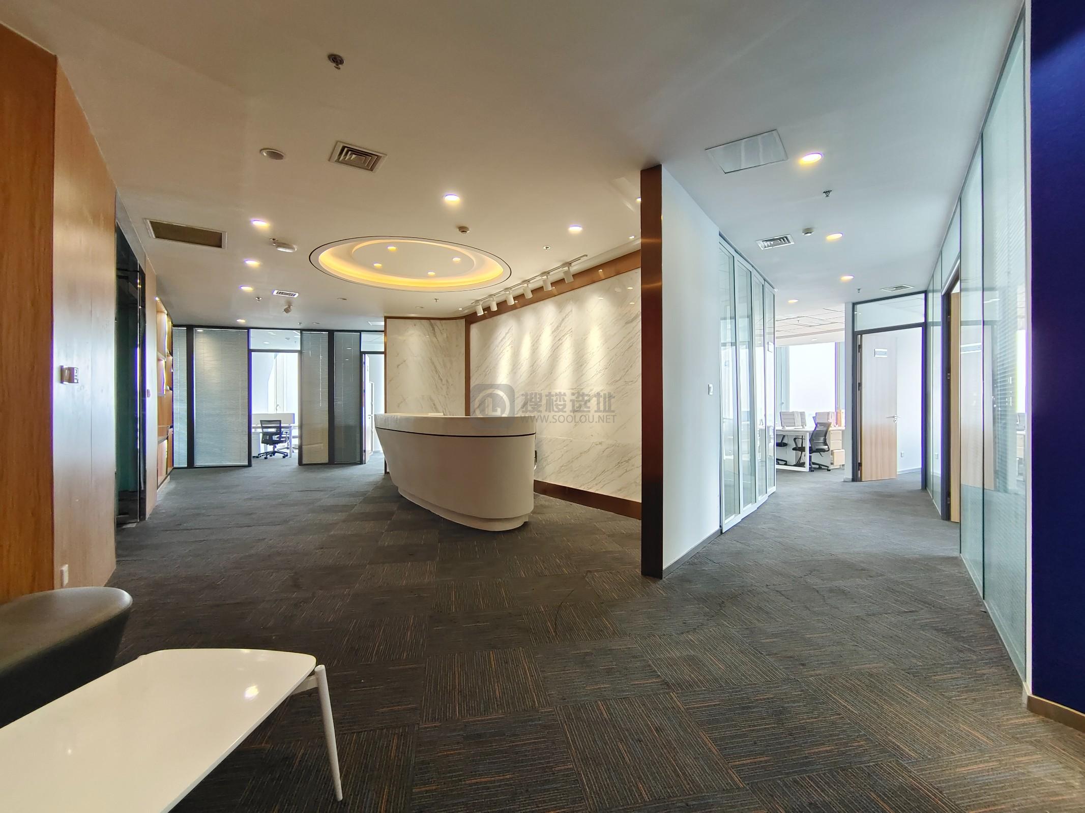 紫峰大厦面积500平