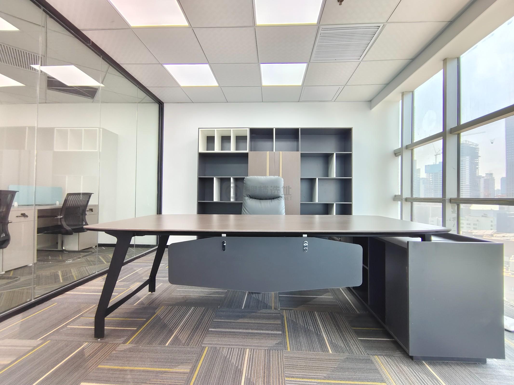 隆盛大厦面积250平