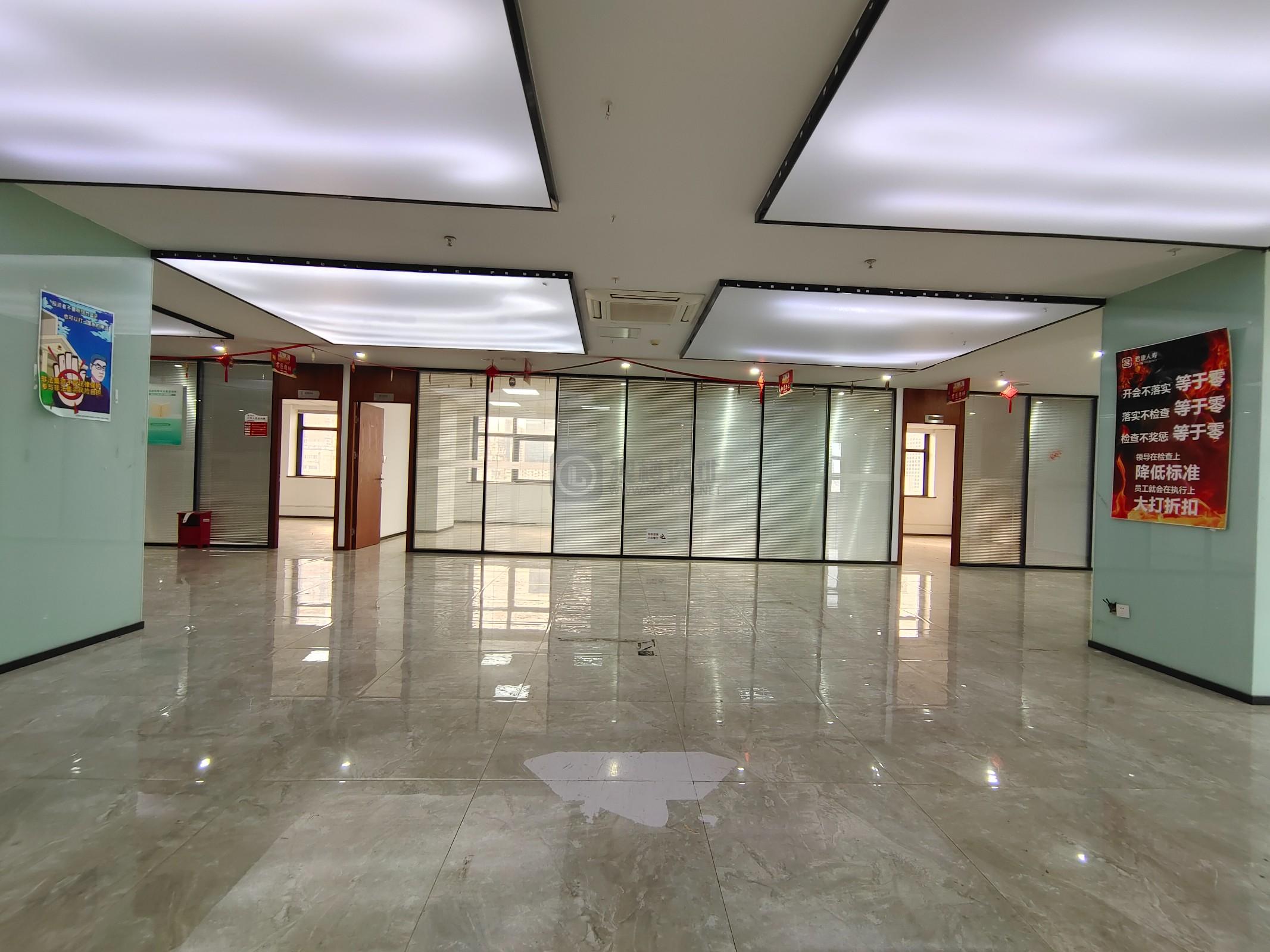 九龙湖企业总部园面积900平