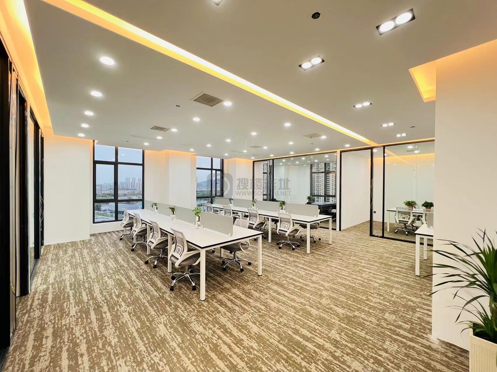 中海龙湾财富中心面积216