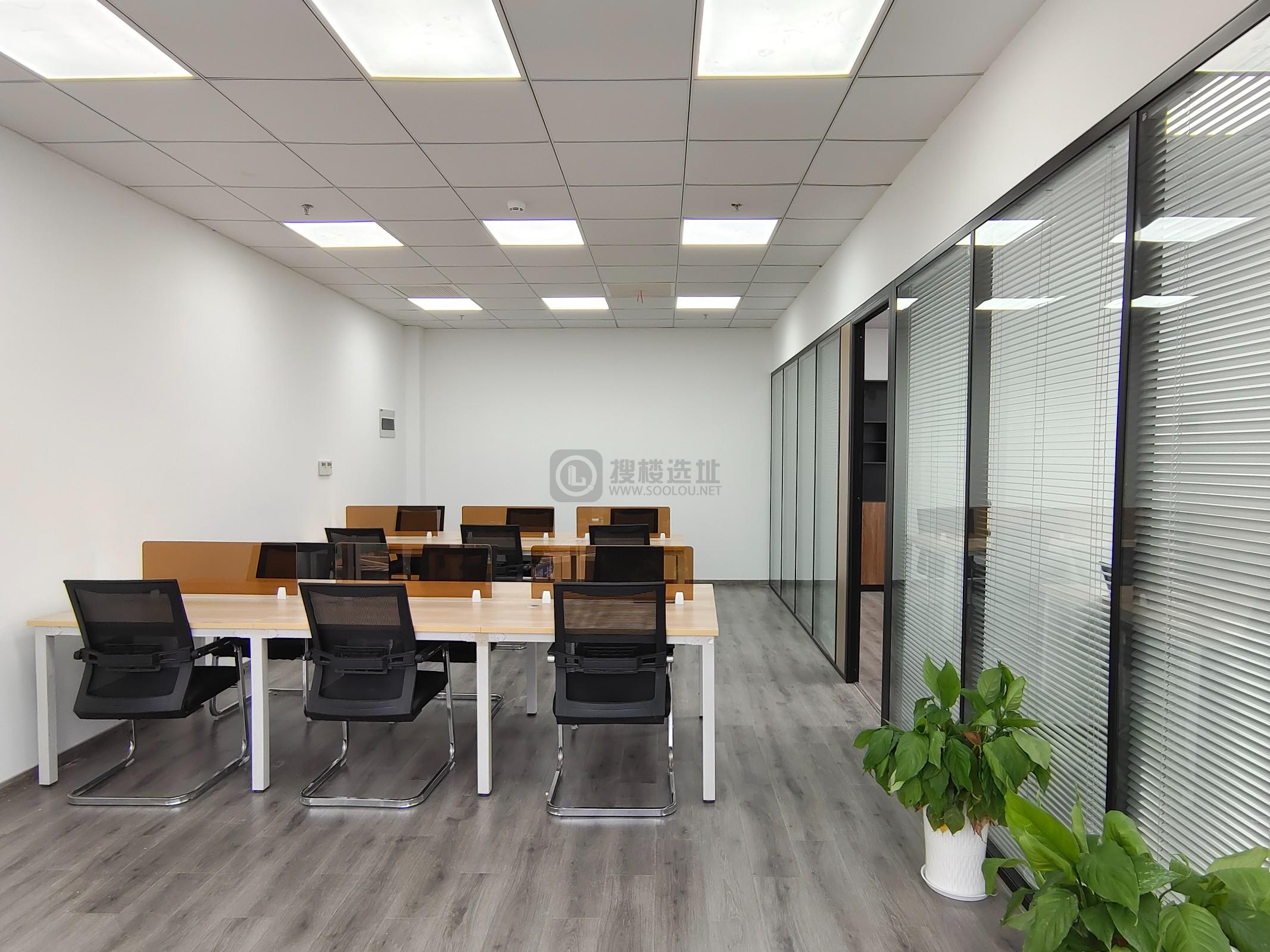 绿地之窗面积115平