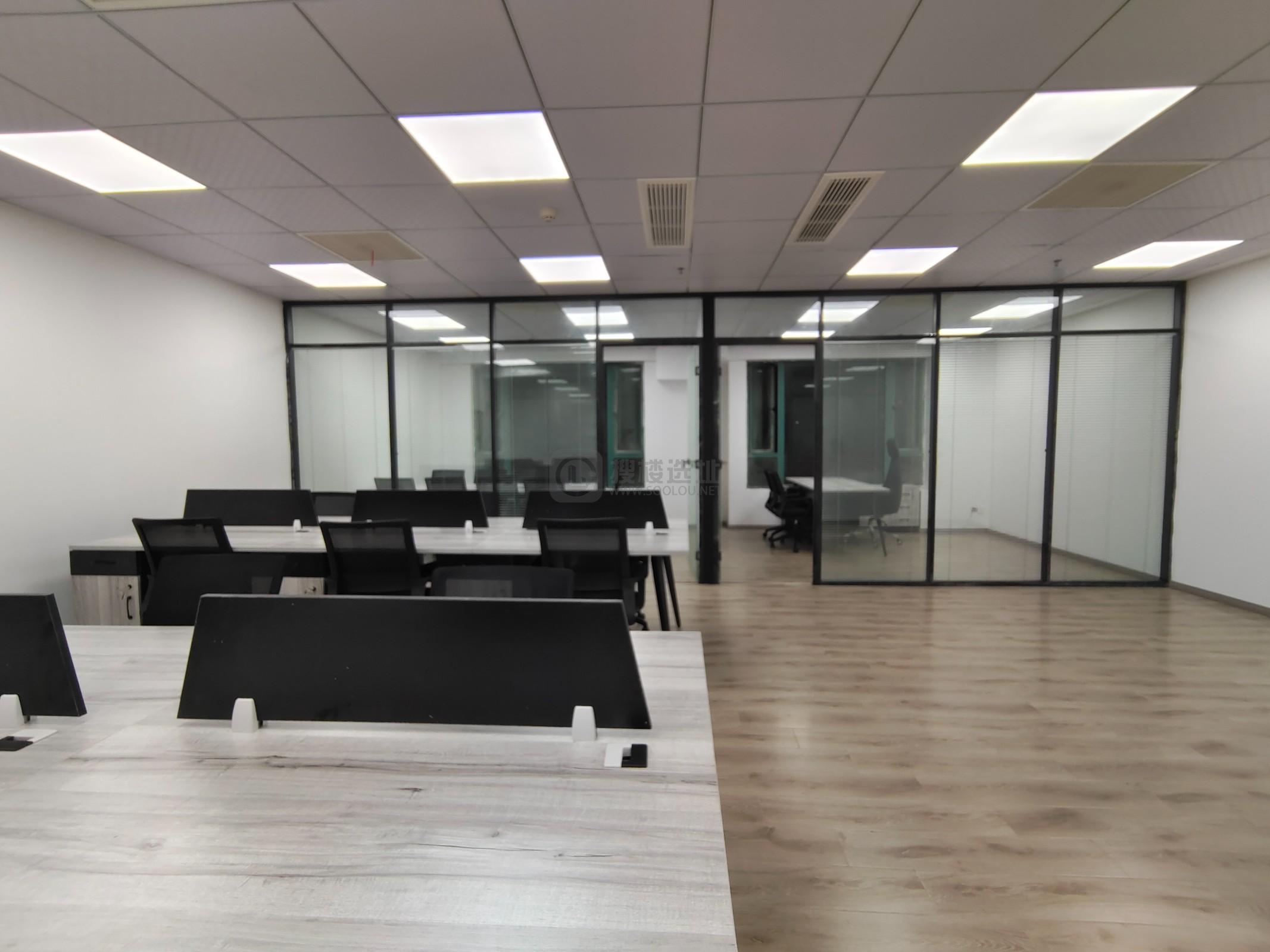 金陵御景园商务大厦