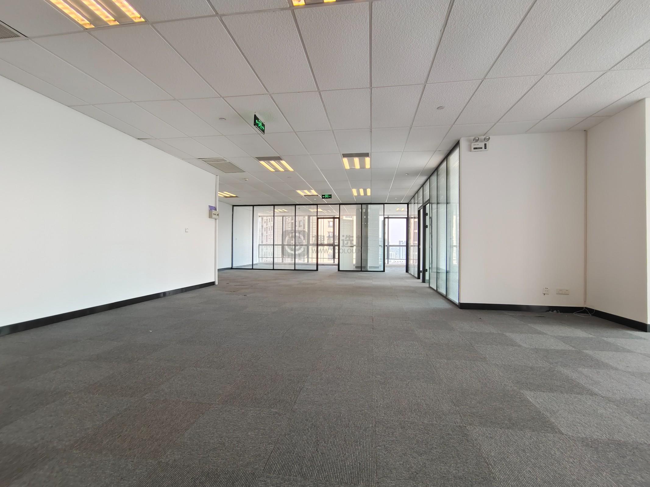 中海广场面积320平