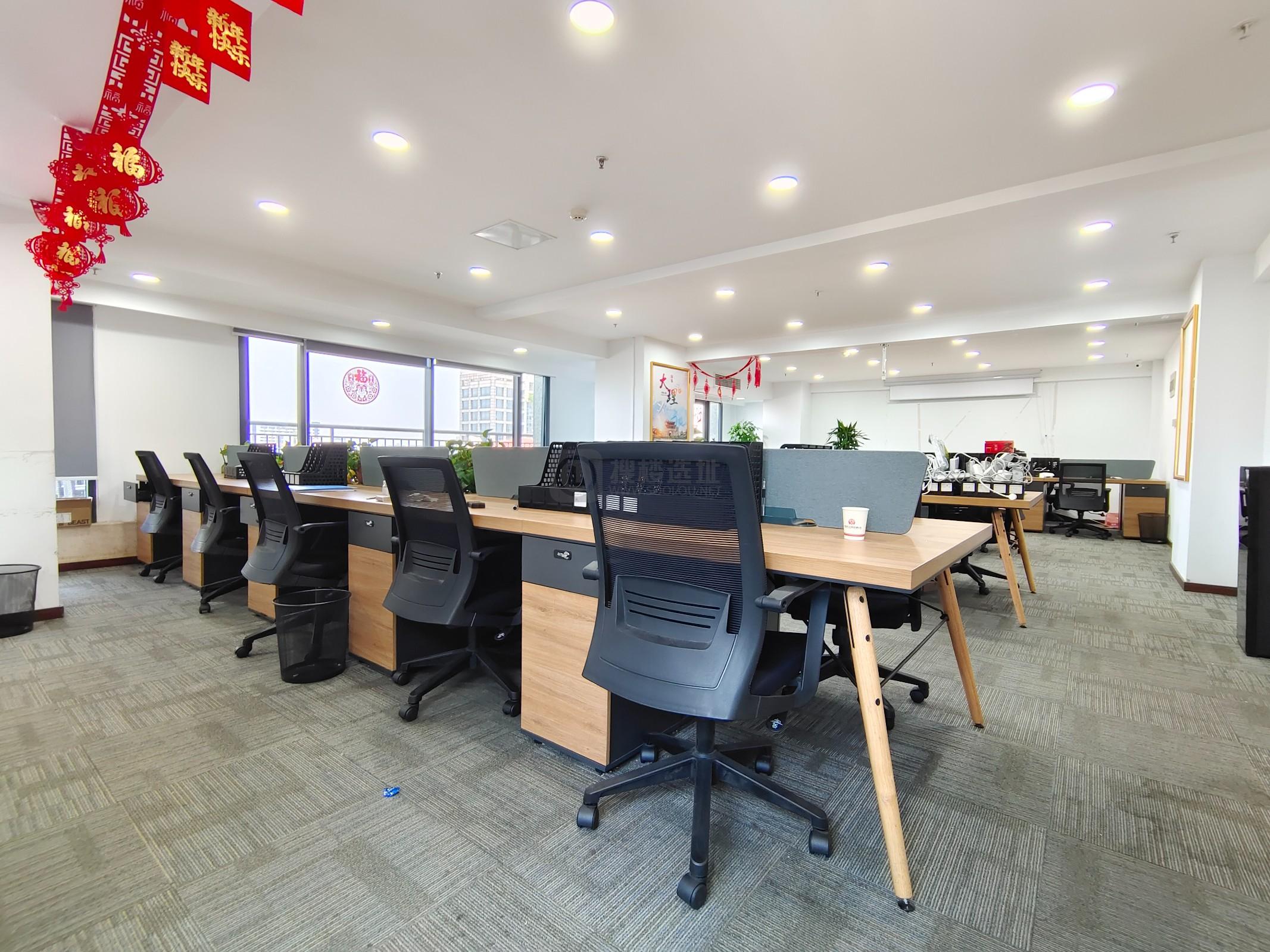 金峰大厦面积350平