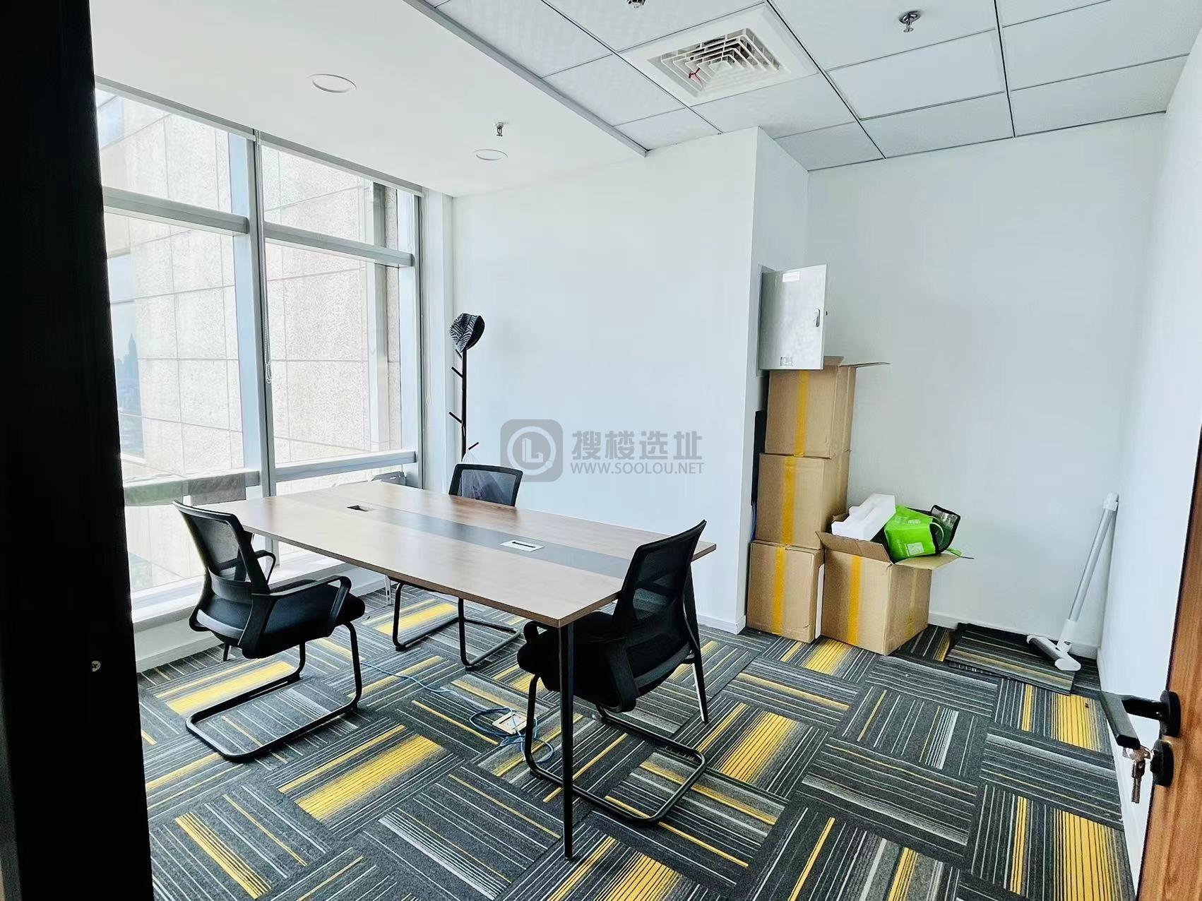 金茂广场面积162平