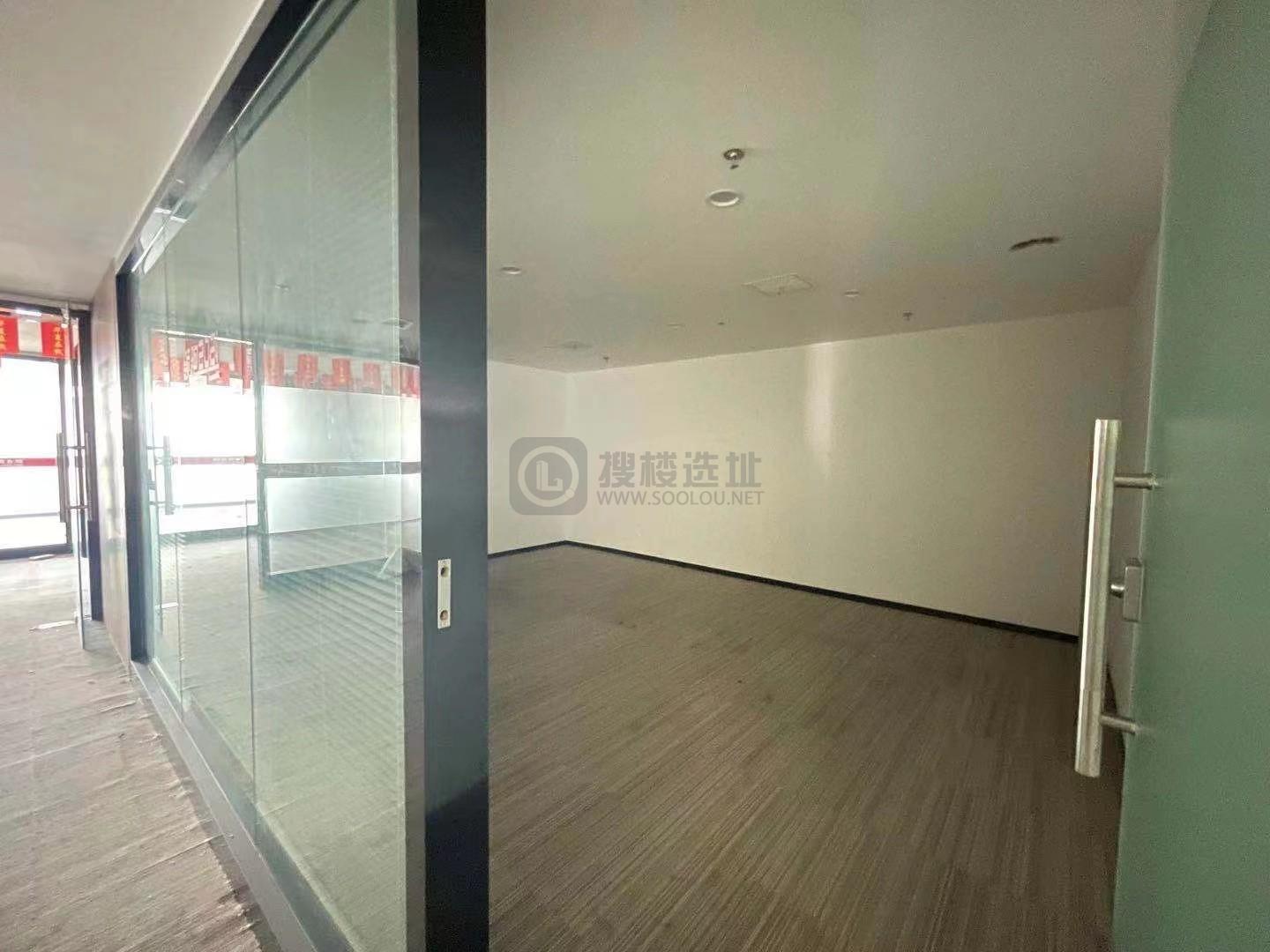 友谊广场面积268平